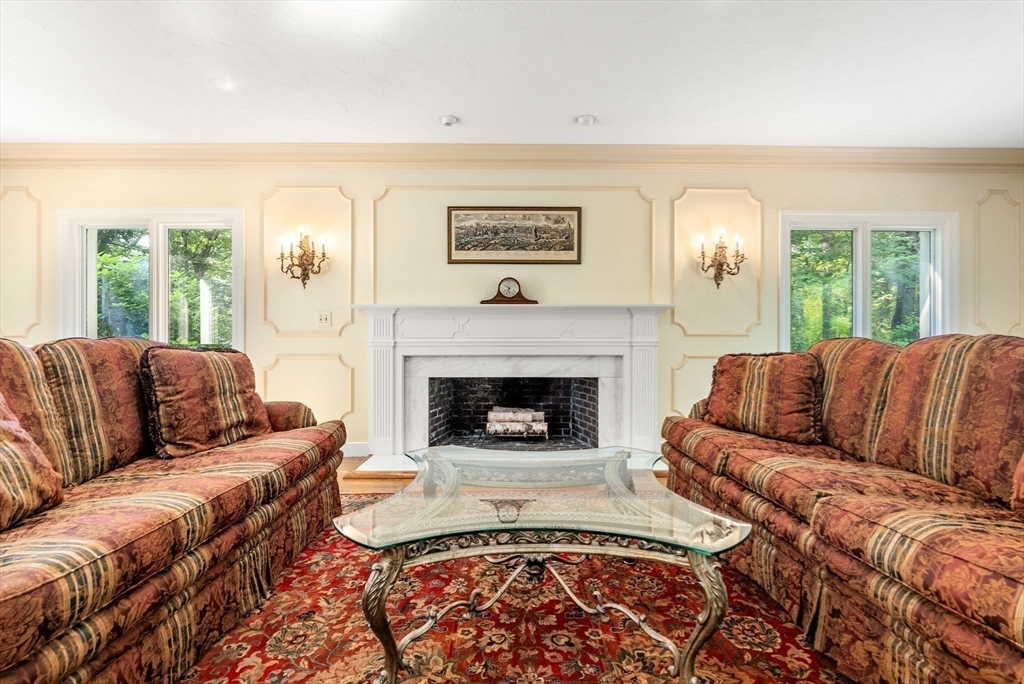 11 Fox Run Rd