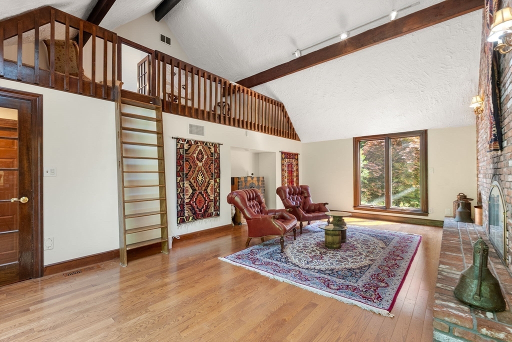 11 Fox Run Rd