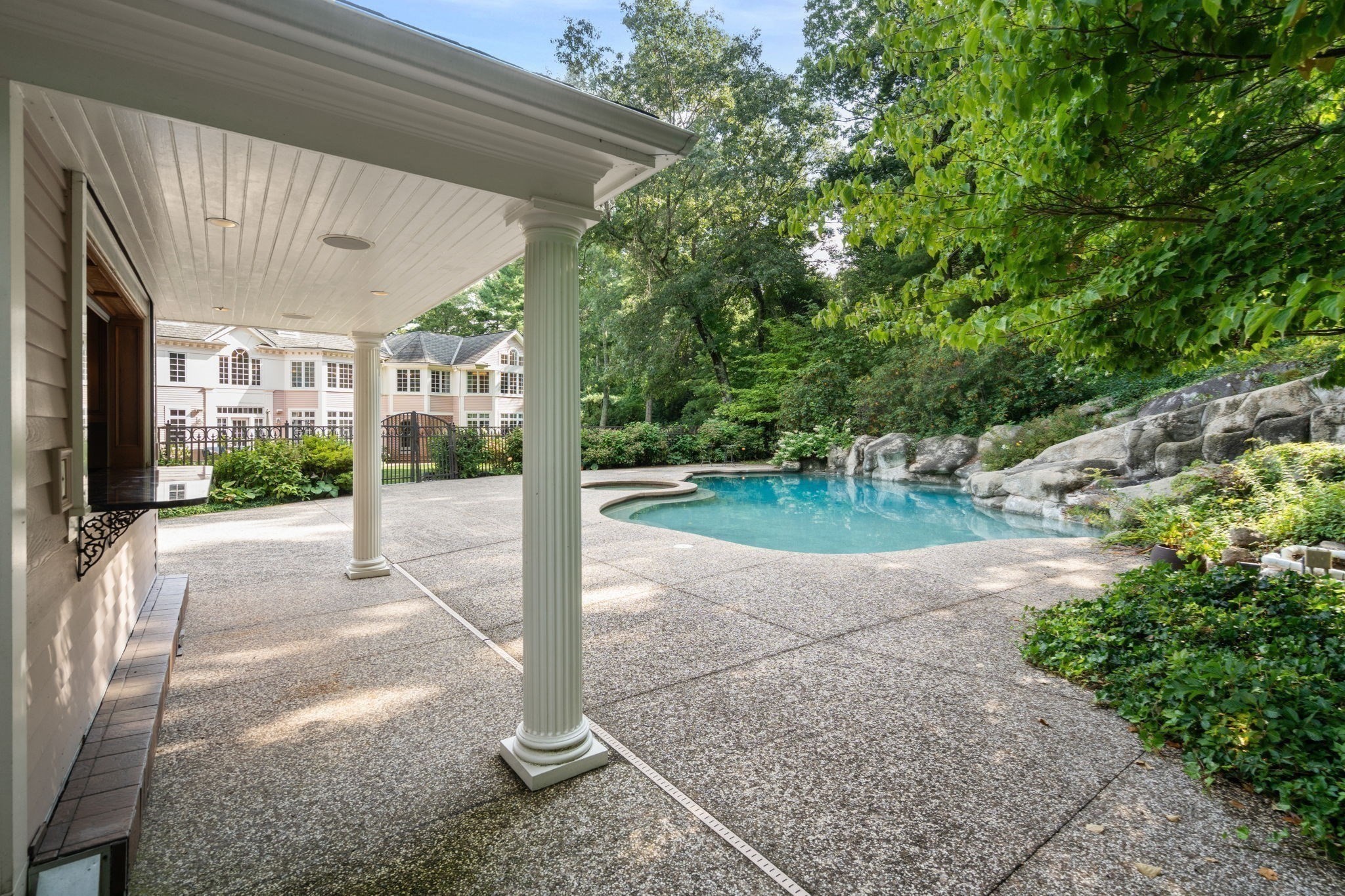 5 Hamlins Crossing