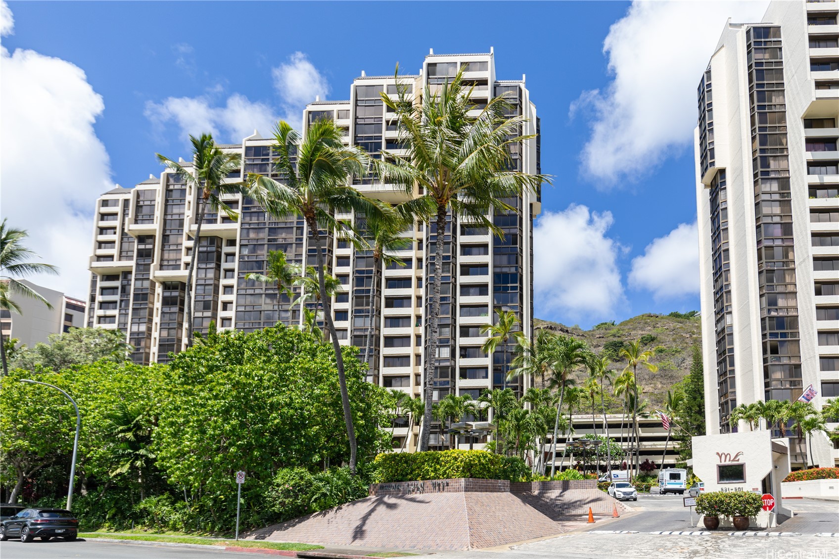 521 Hahaione Street 2/12H