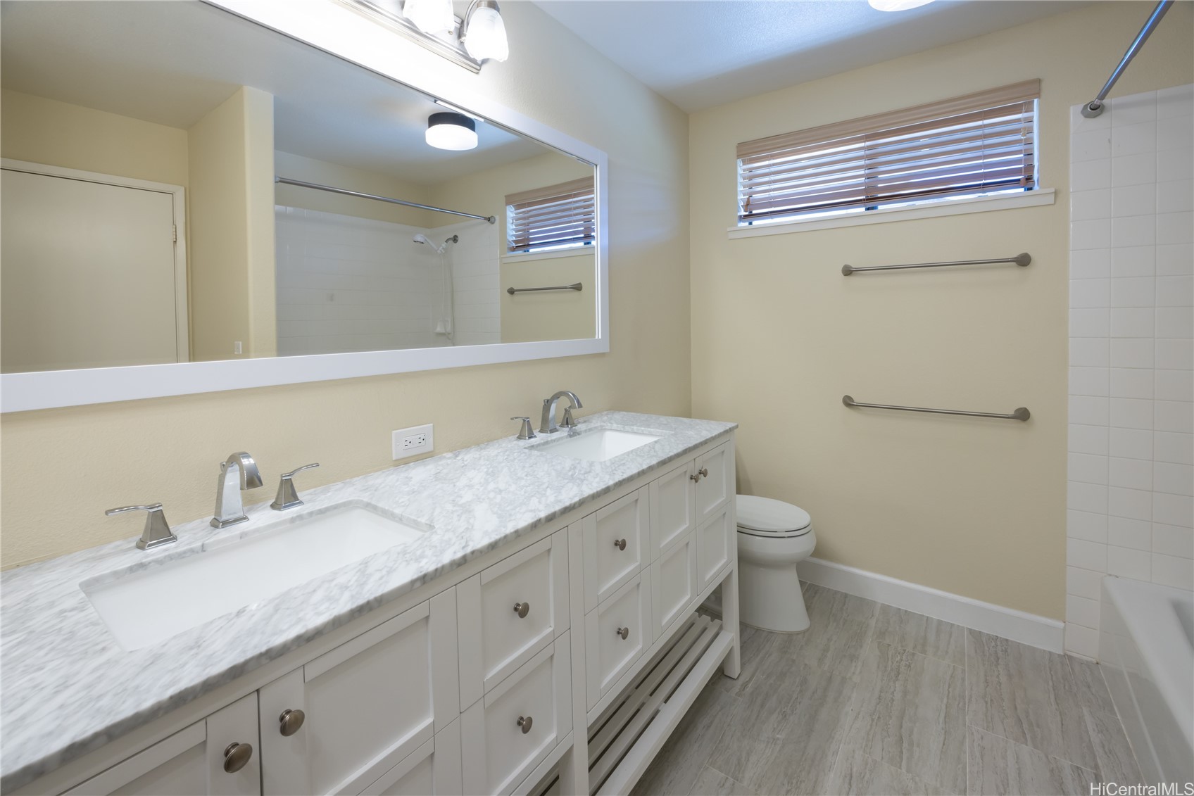 94-1211 Heahea Street