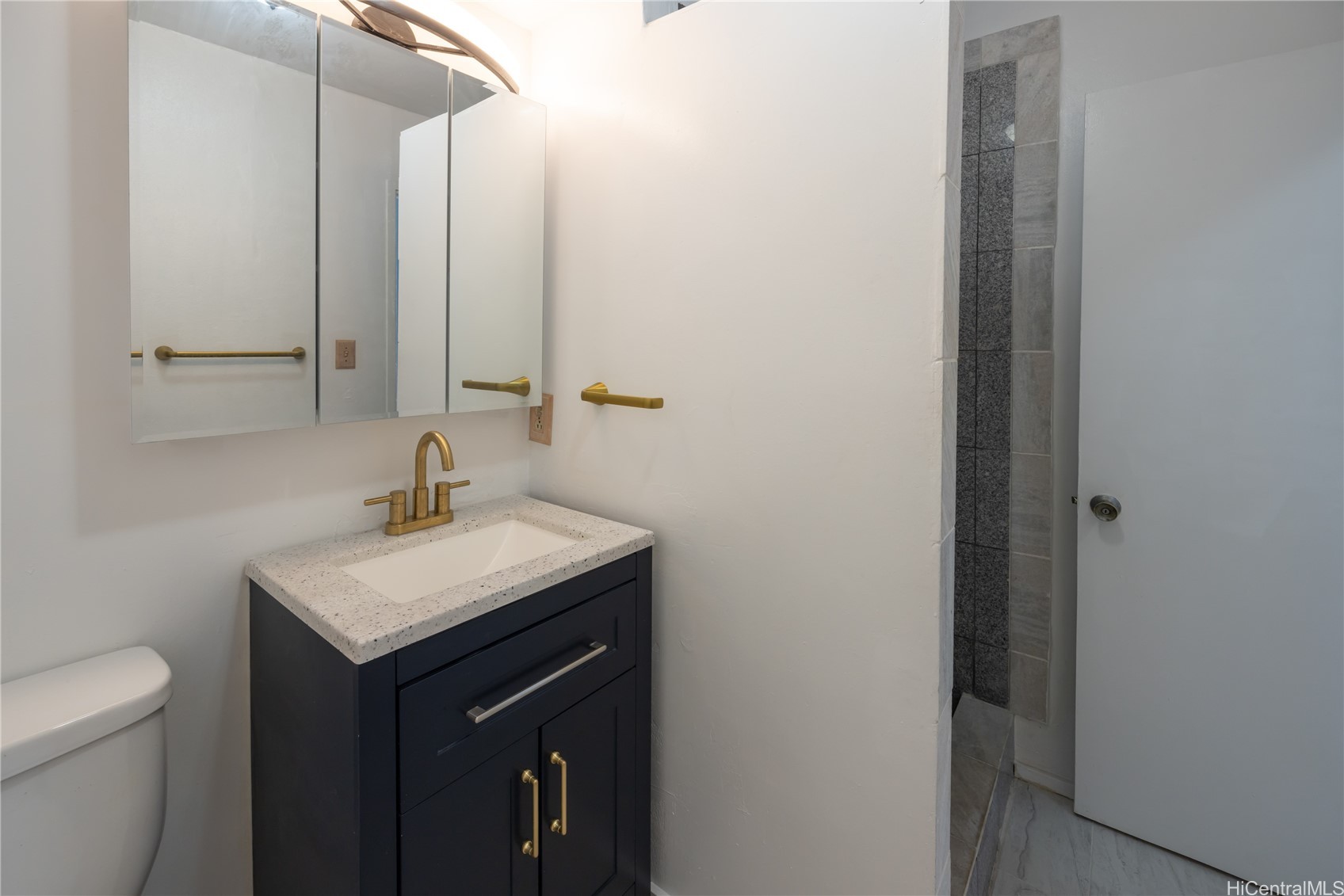 1914 University Avenue 305