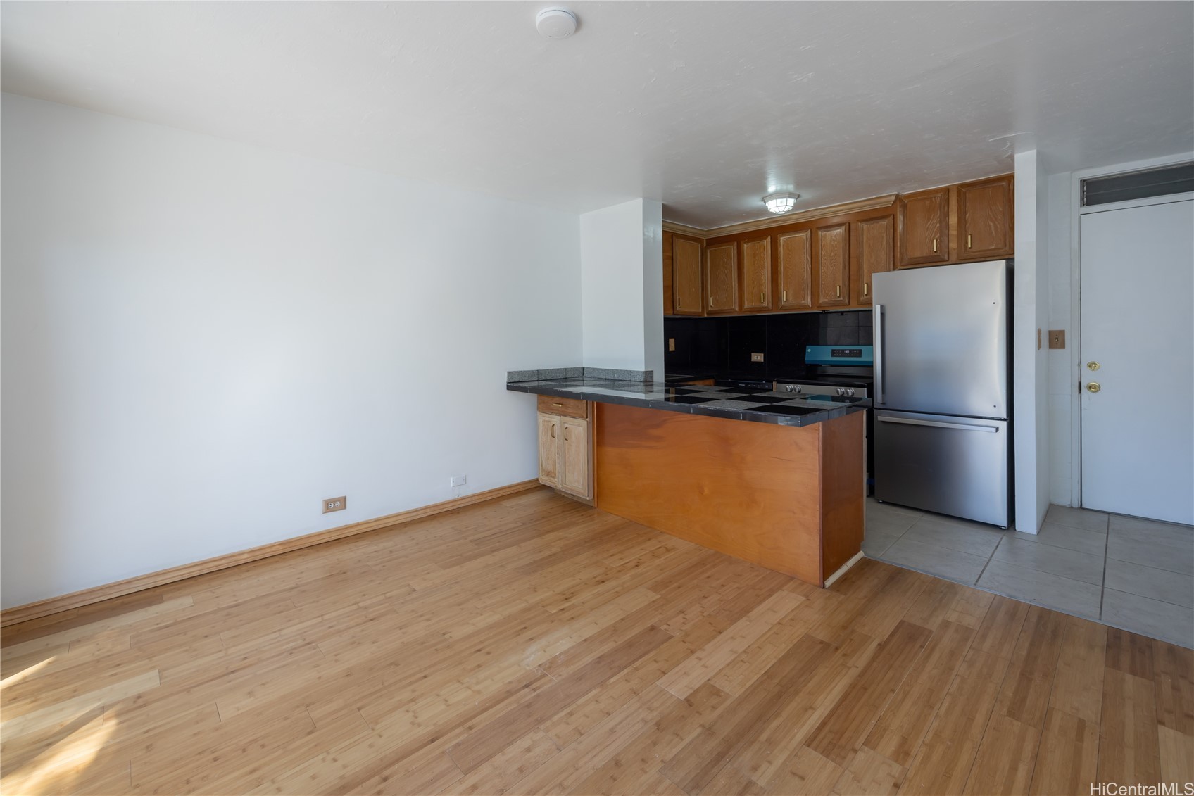 1914 University Avenue 305