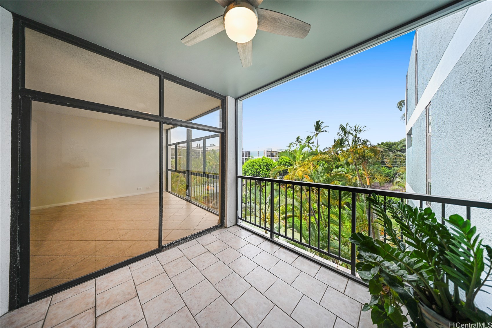 1030 Aoloa Place 2/302B