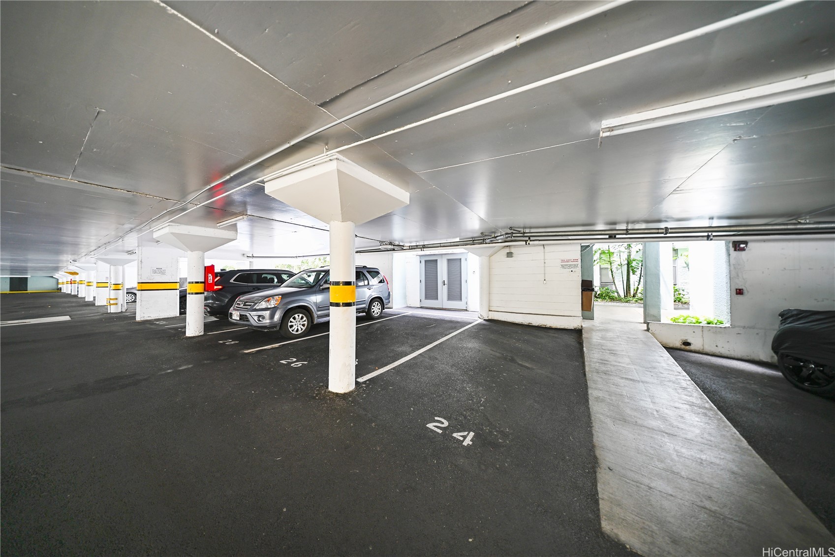1030 Aoloa Place 2/302B