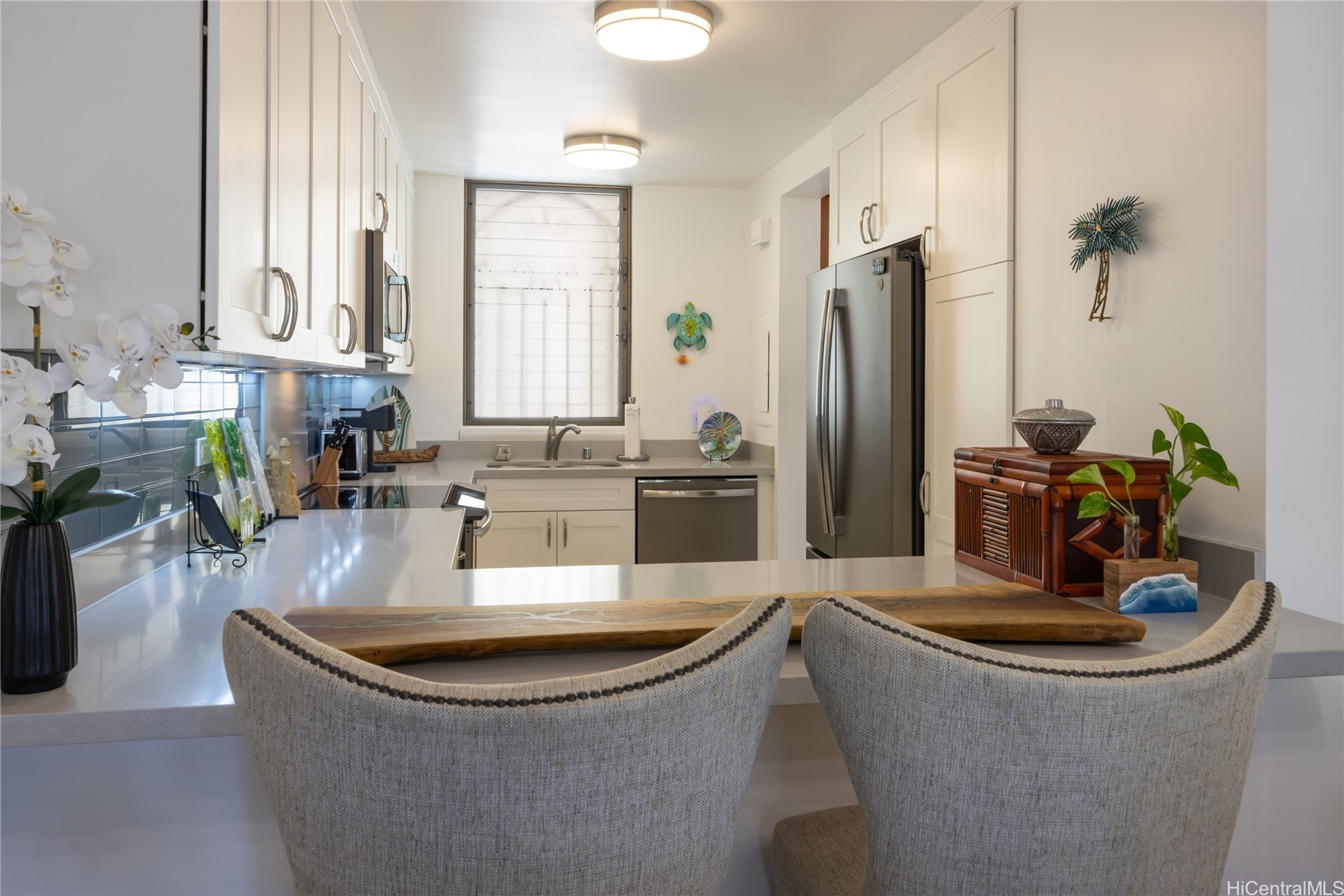 521 Hahaione Street 2/12H