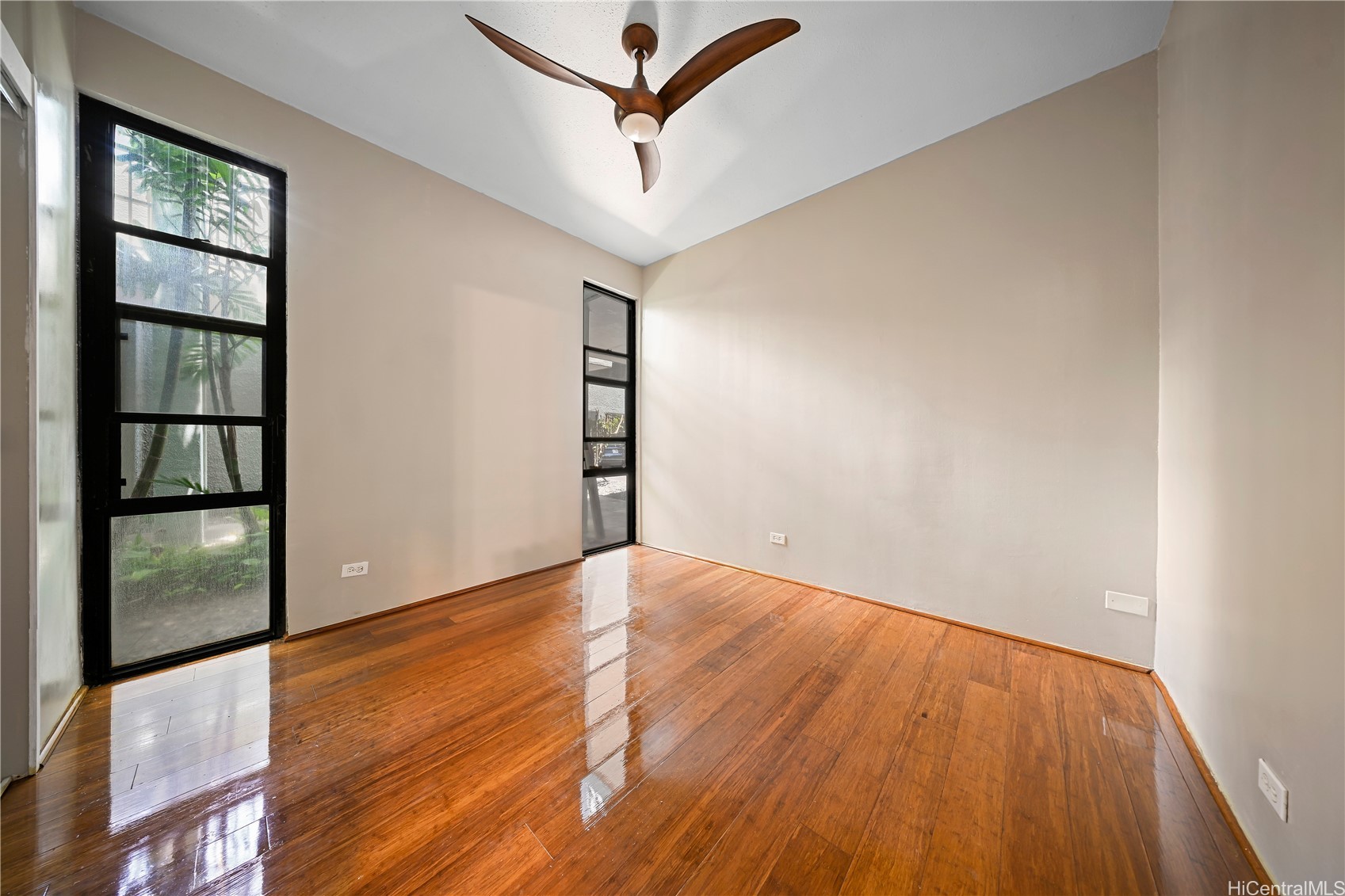 1030 Aoloa Place 5/105B