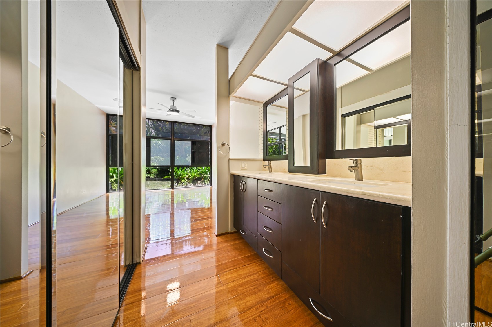 1030 Aoloa Place 5/105B