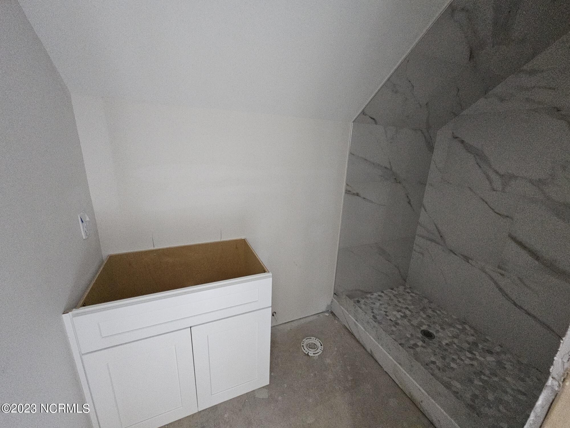 16 Fort Holmes Trail