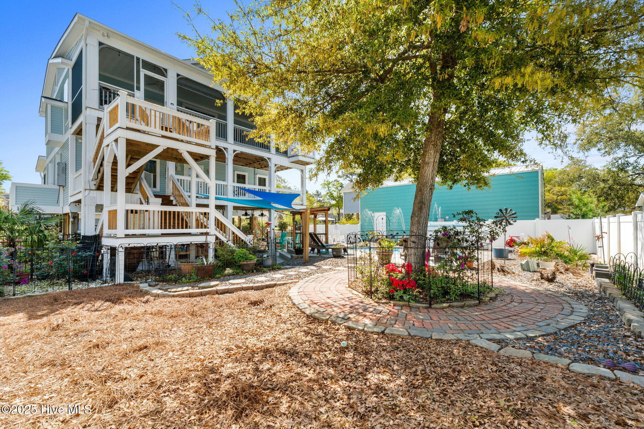 333 NE 48th Street