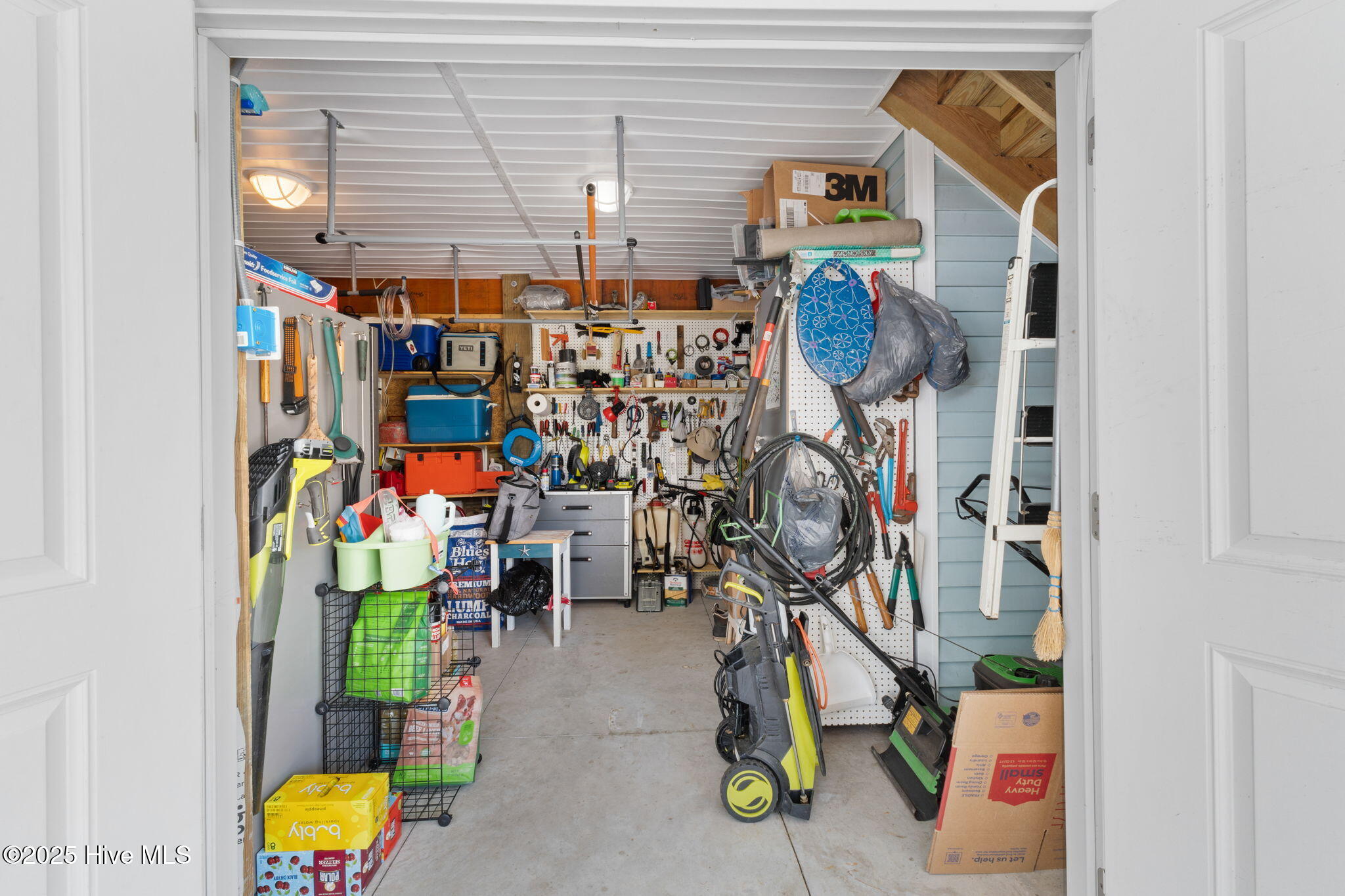 333 NE 48th Street