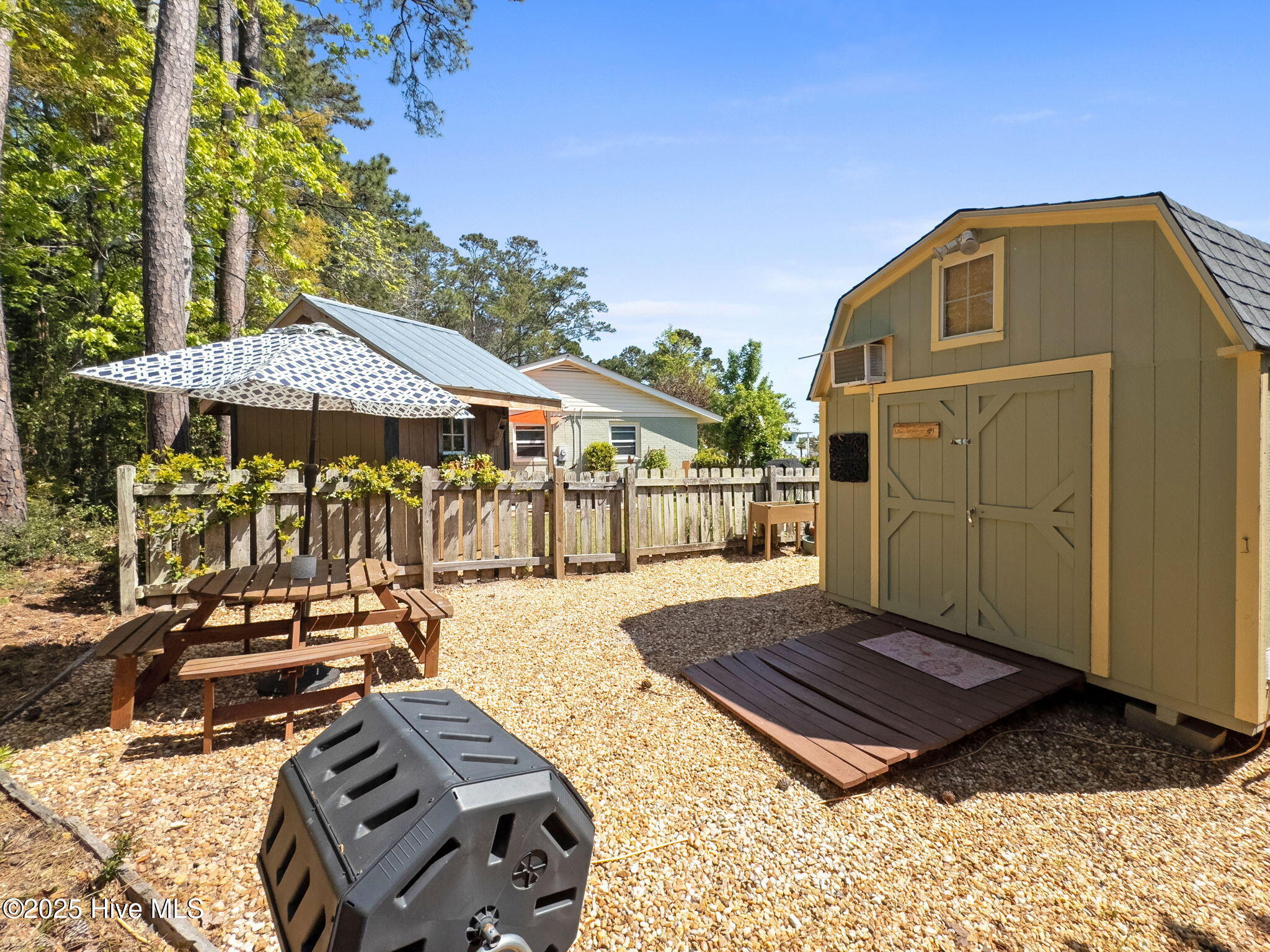 5607 E Yacht Drive