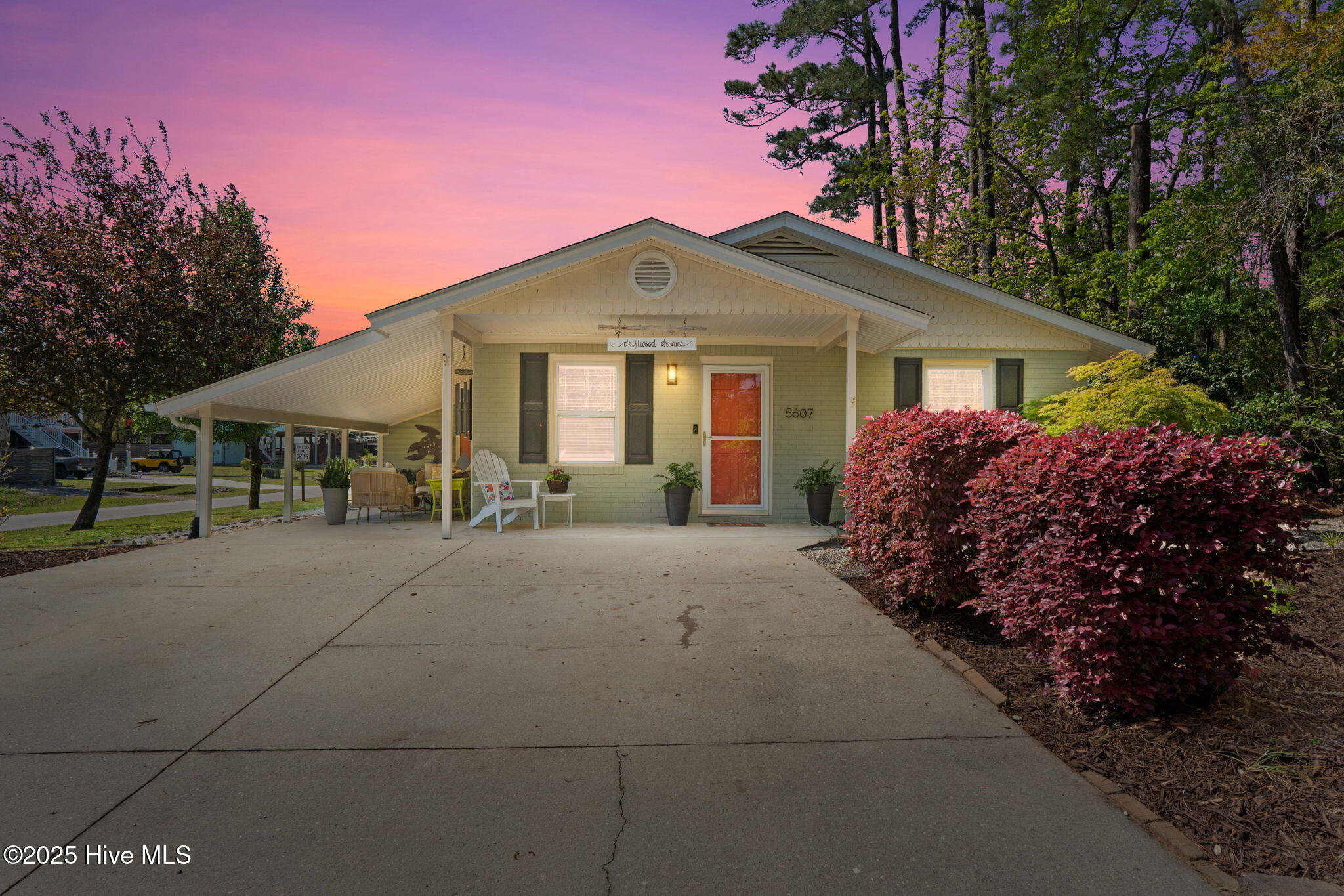 5607 E Yacht Drive