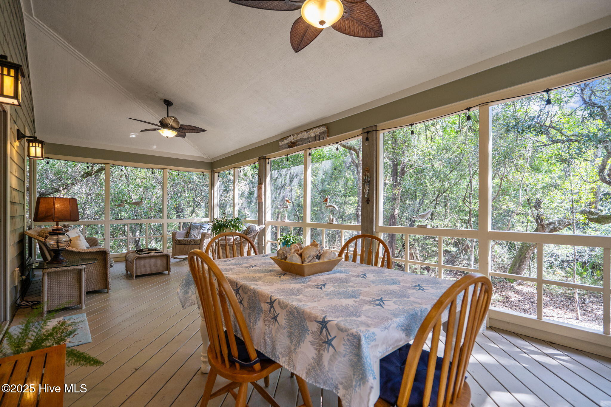 30 Three Flipper Trail