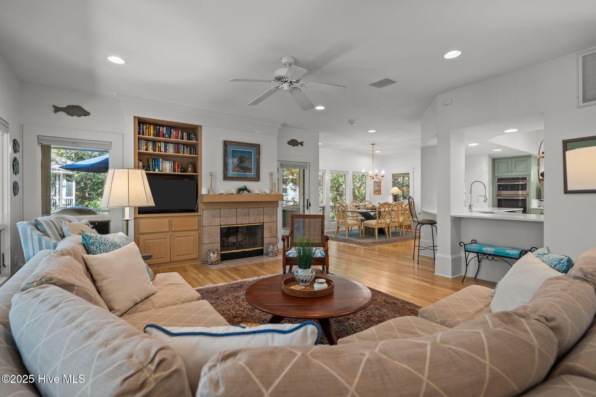 30 Three Flipper Trail