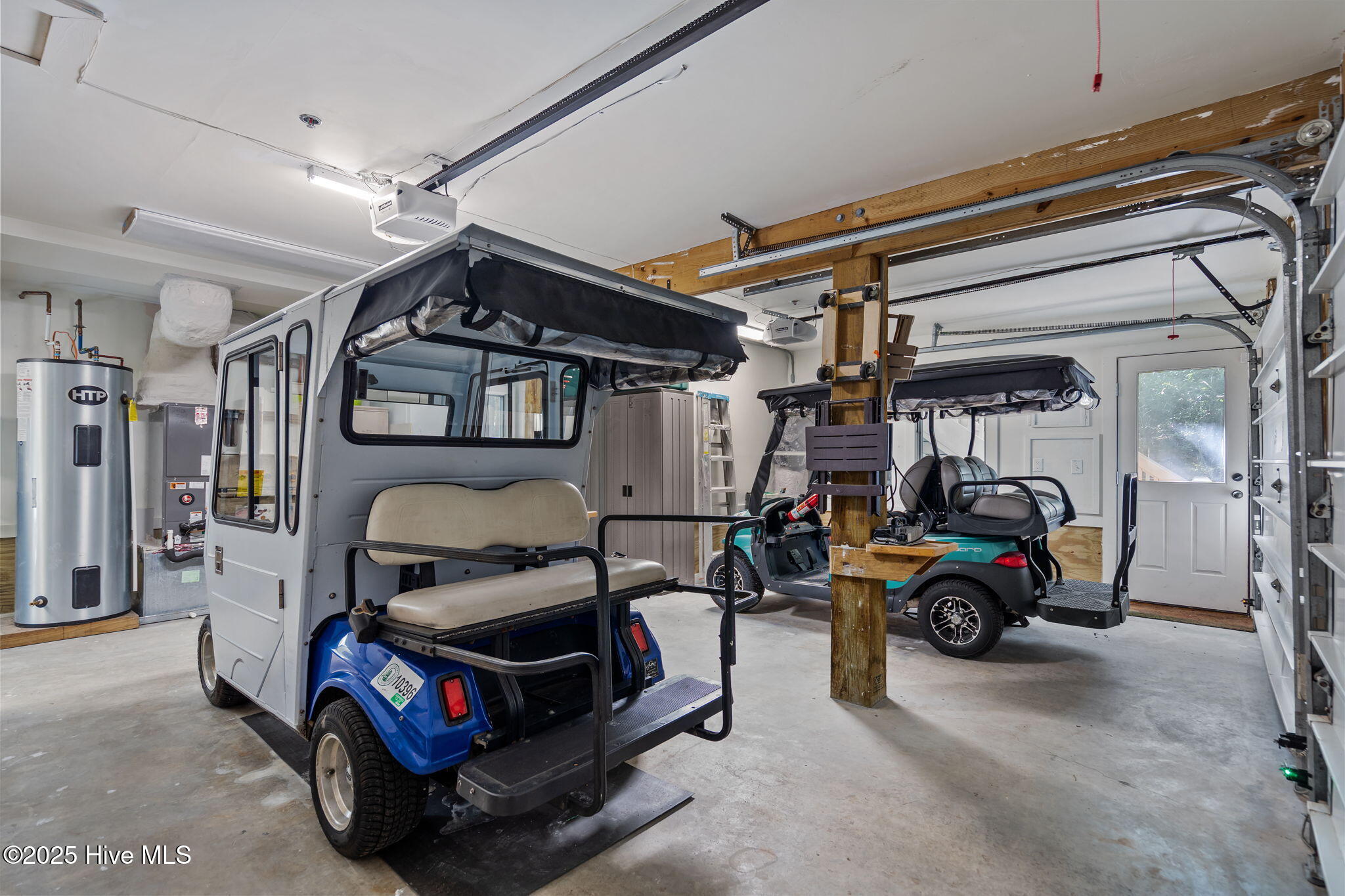 30 Three Flipper Trail