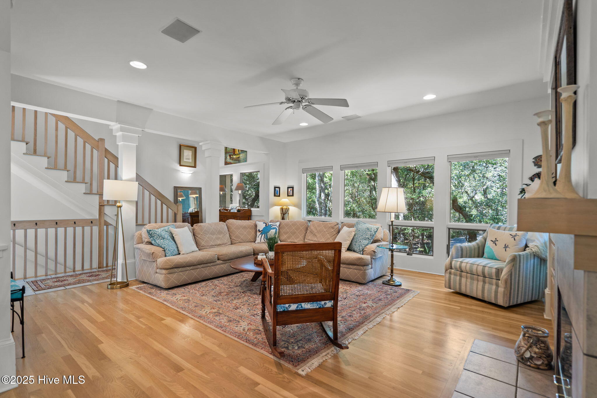 30 Three Flipper Trail