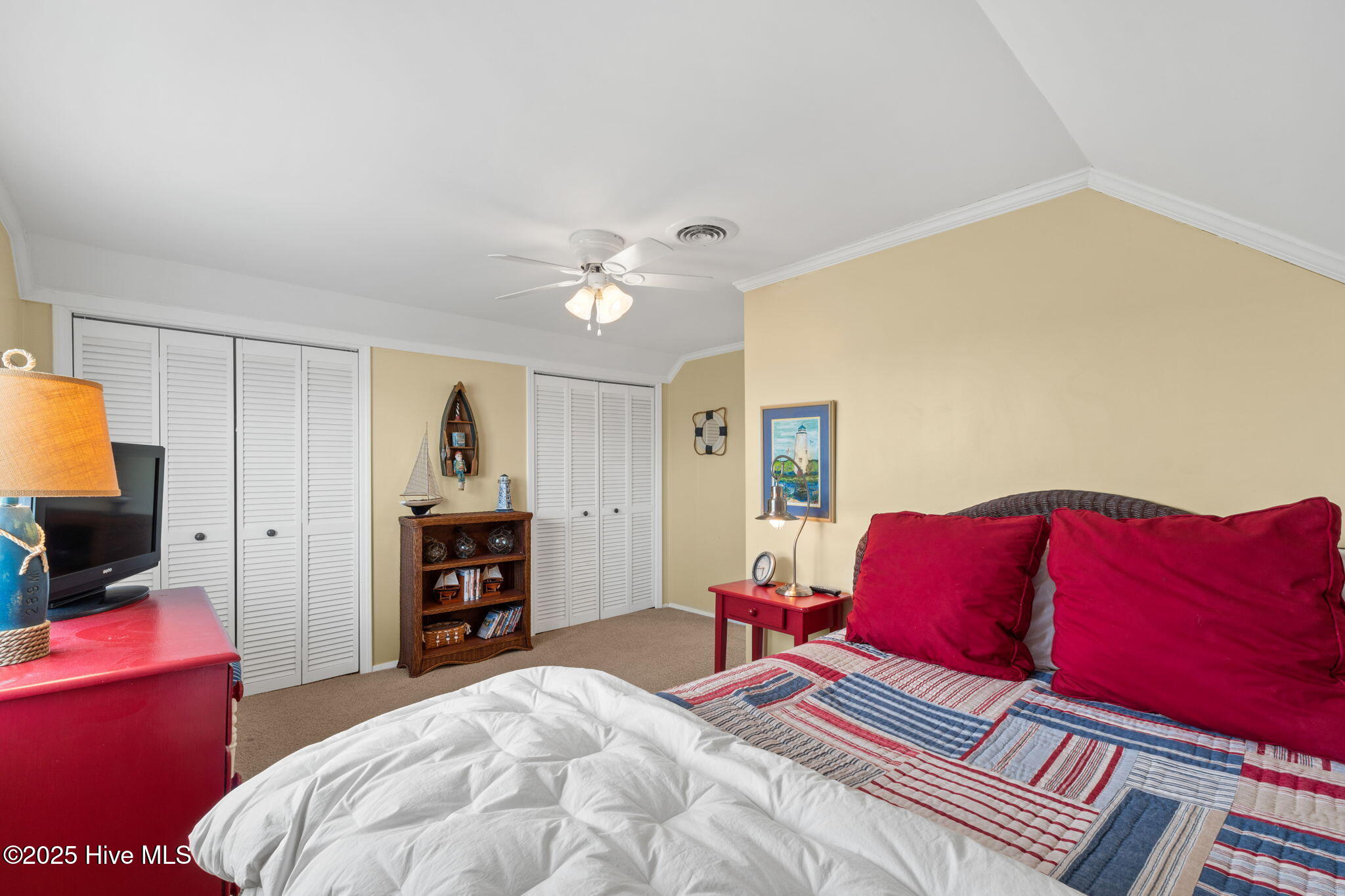 6 Coots Court