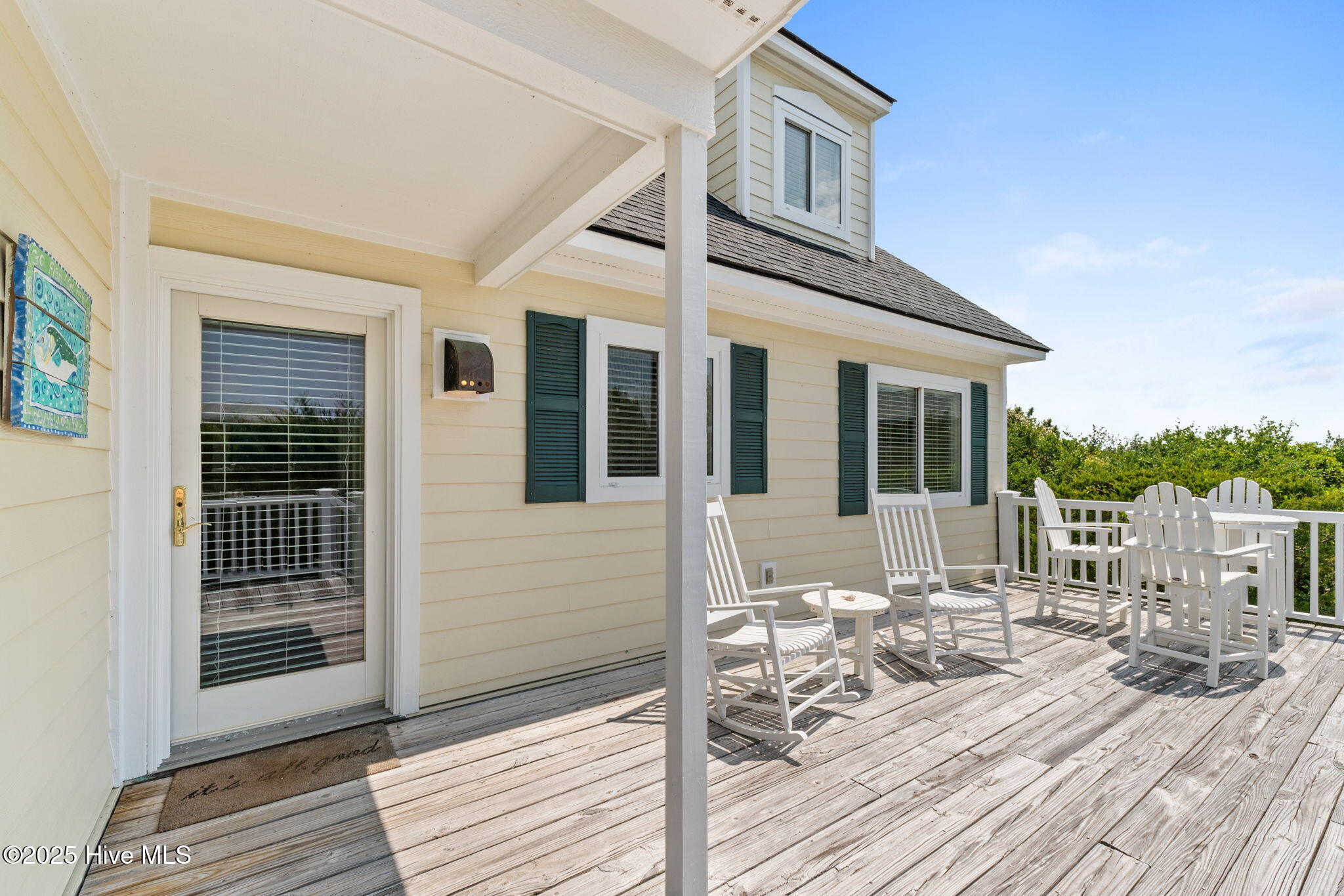 6 Coots Court