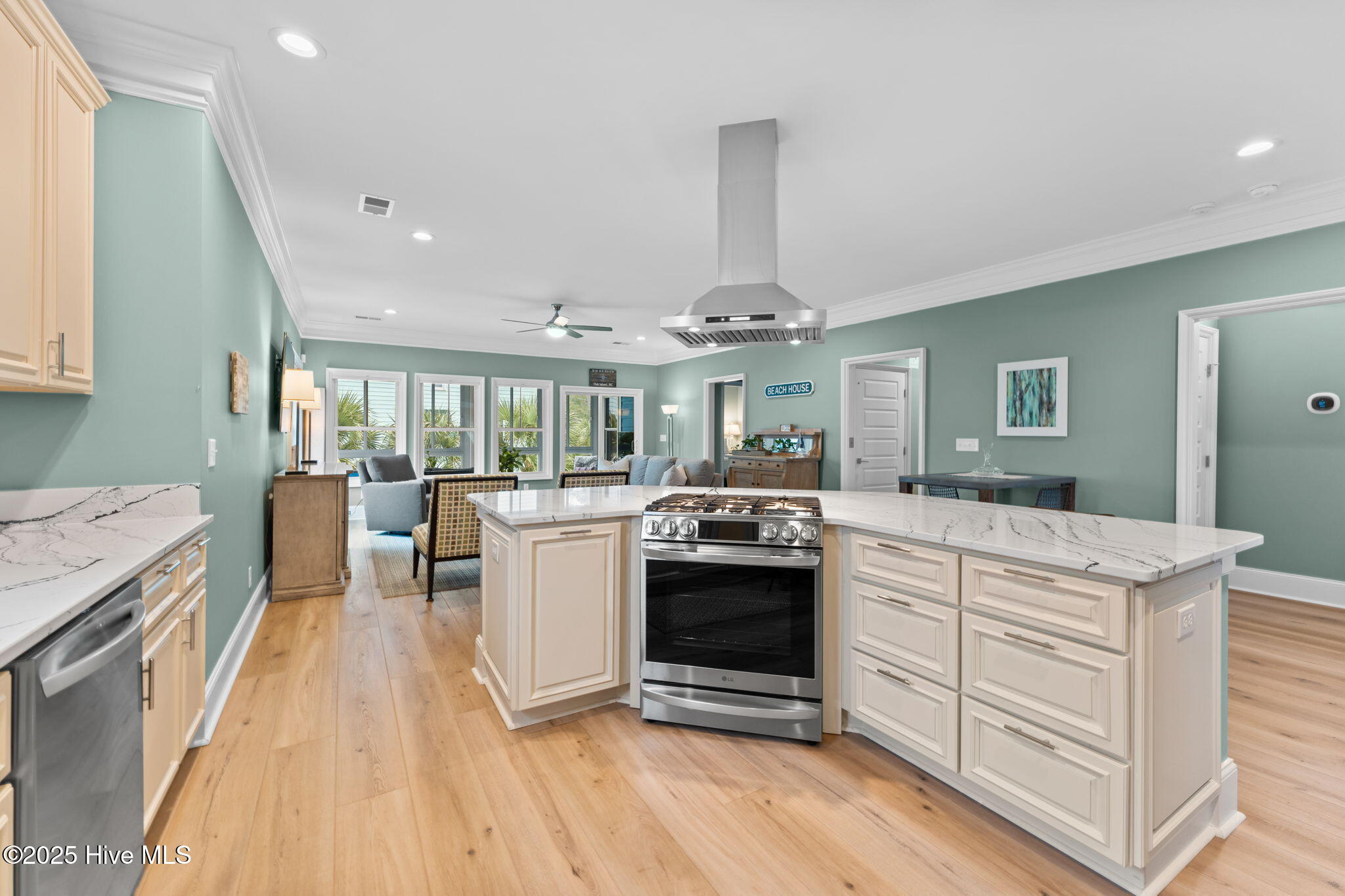 114 Lucas Cove