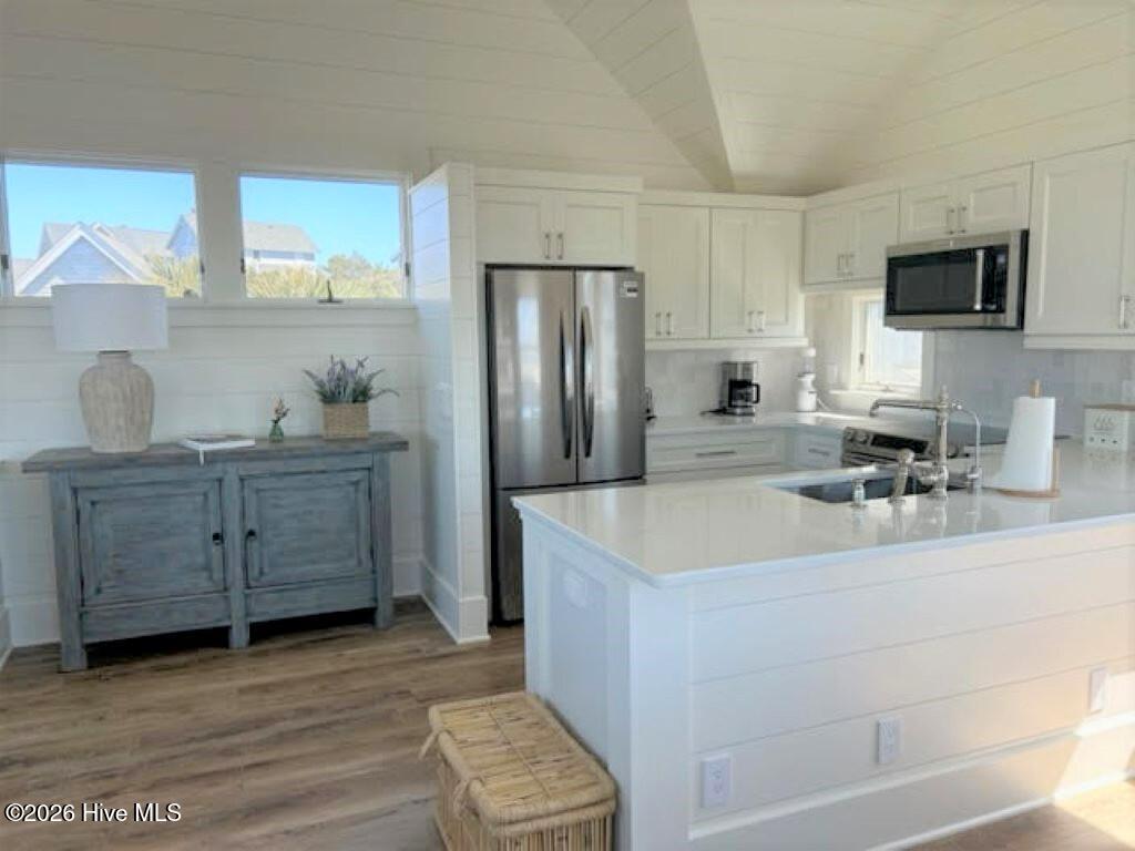 12 Scotch Bonnet Lane