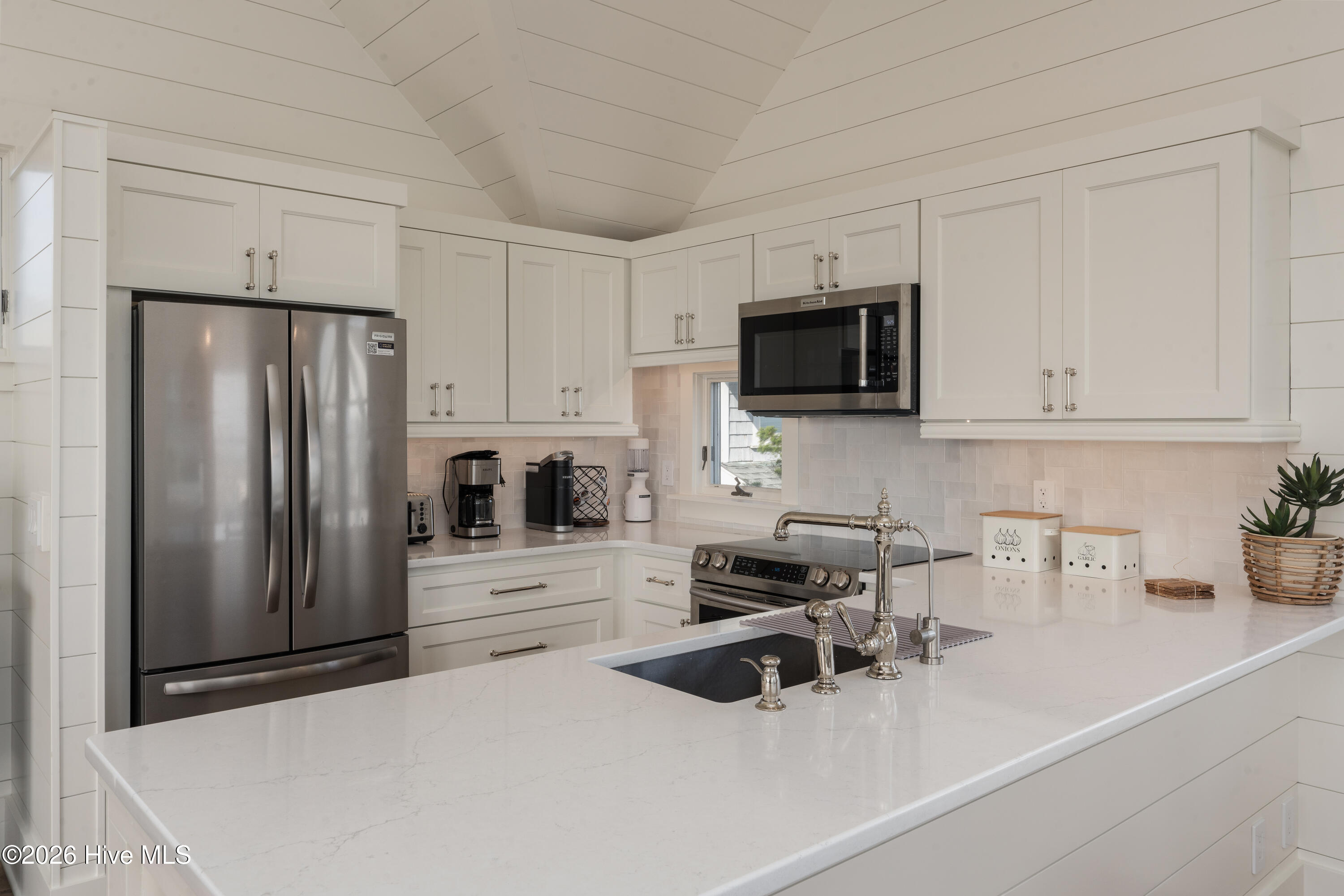 12 Scotch Bonnet Lane