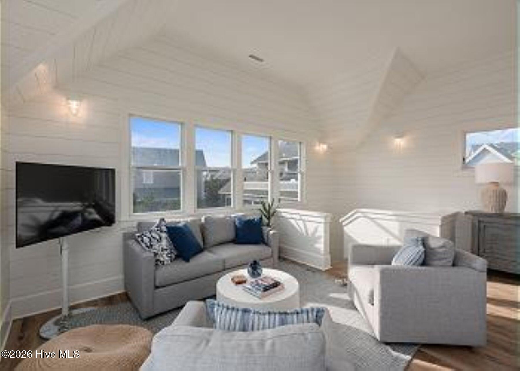 12 Scotch Bonnet Lane