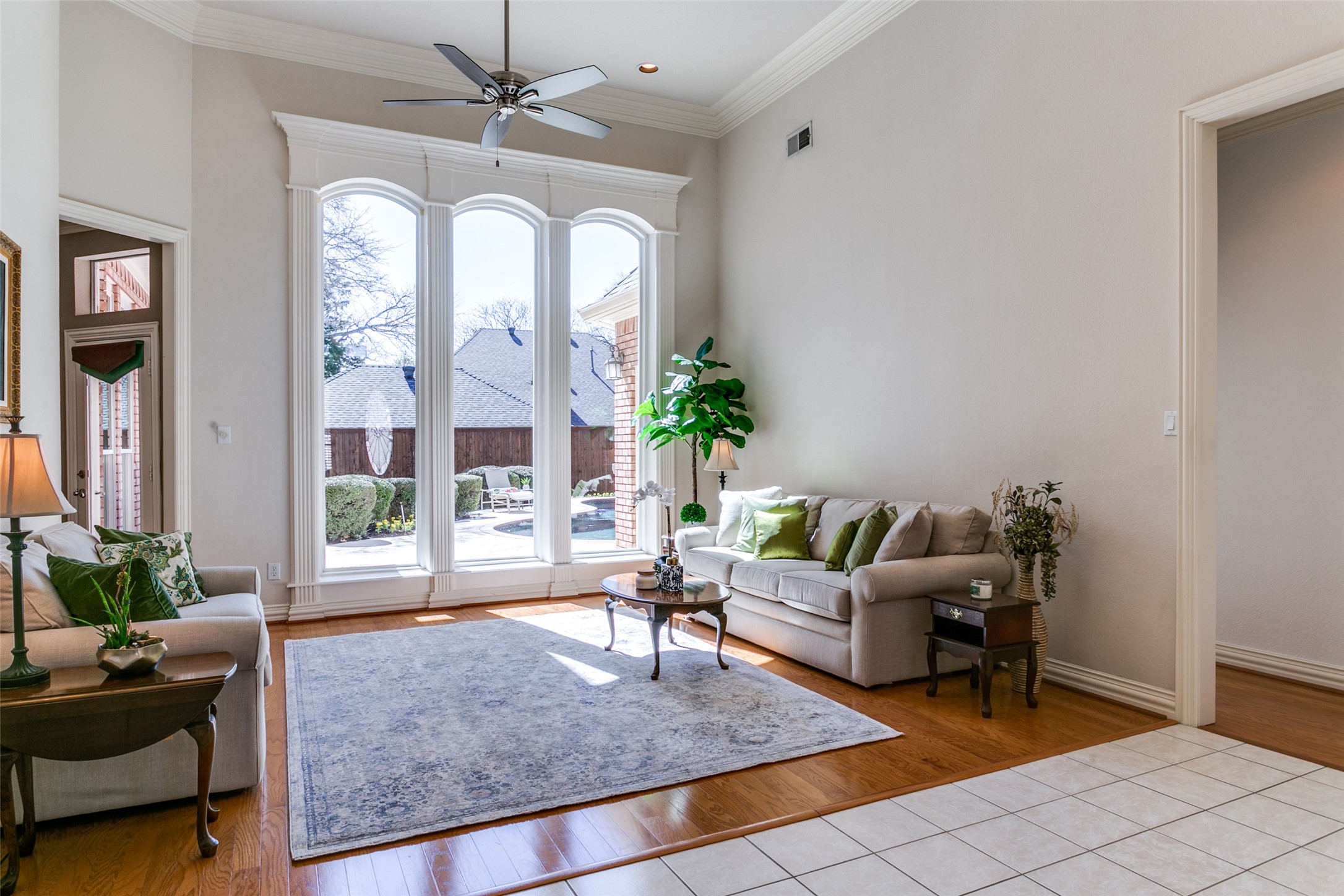 2762 Mesquite Lane