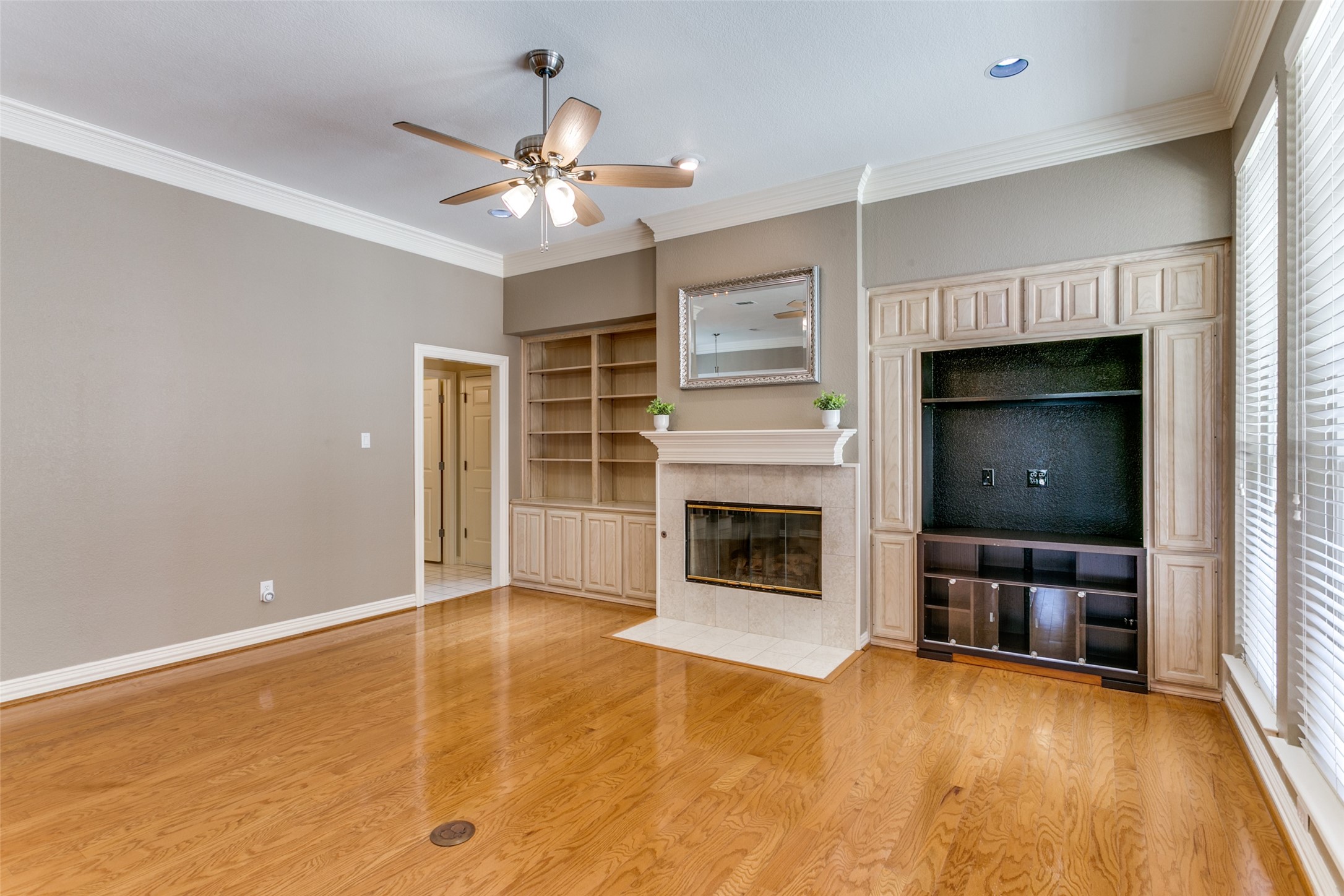 2762 Mesquite Lane