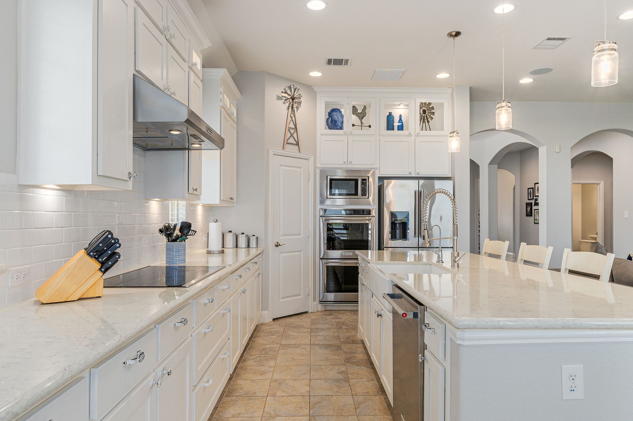 15613 Pioneer Bluff Trail