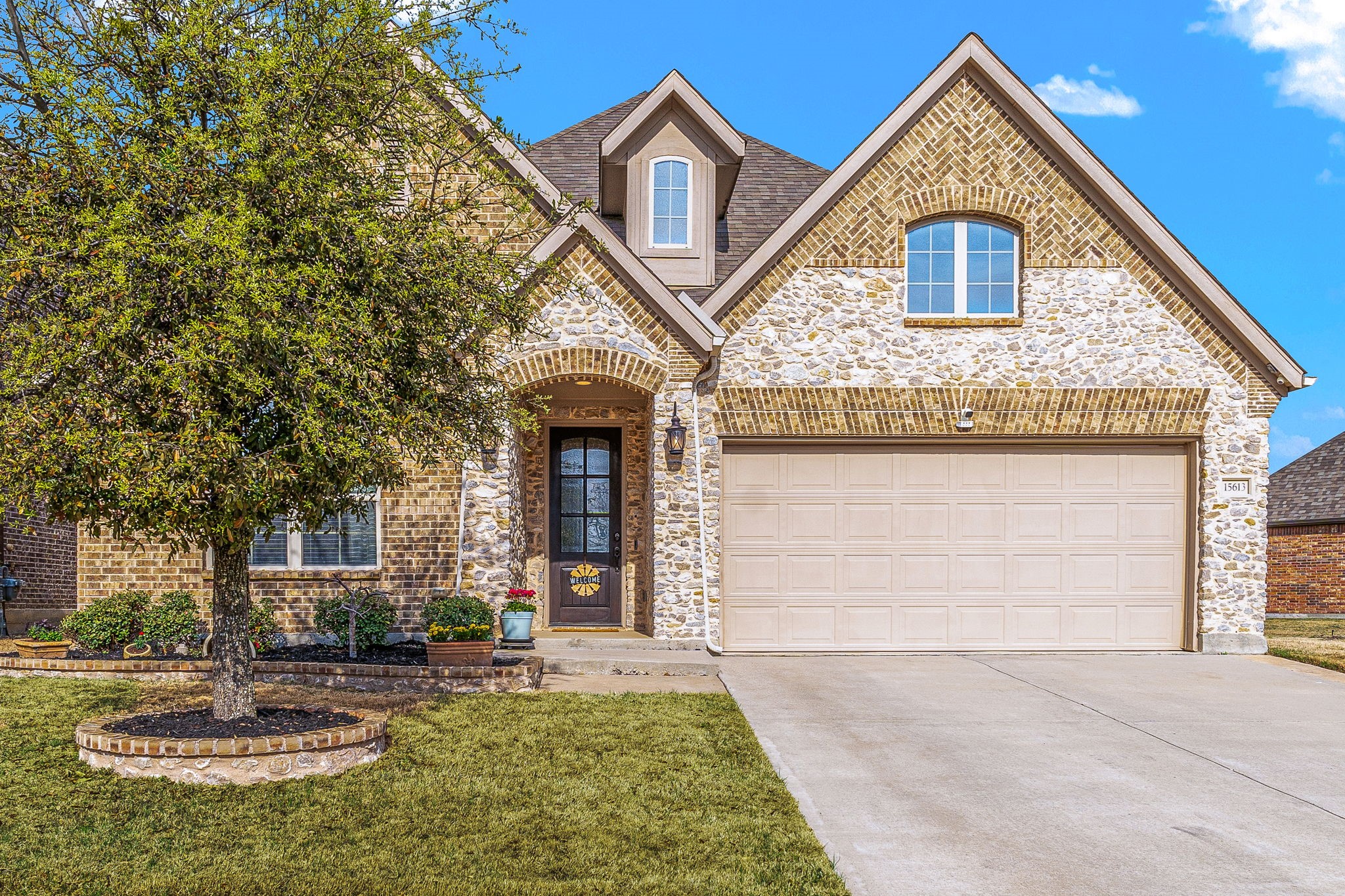 15613 Pioneer Bluff Trail