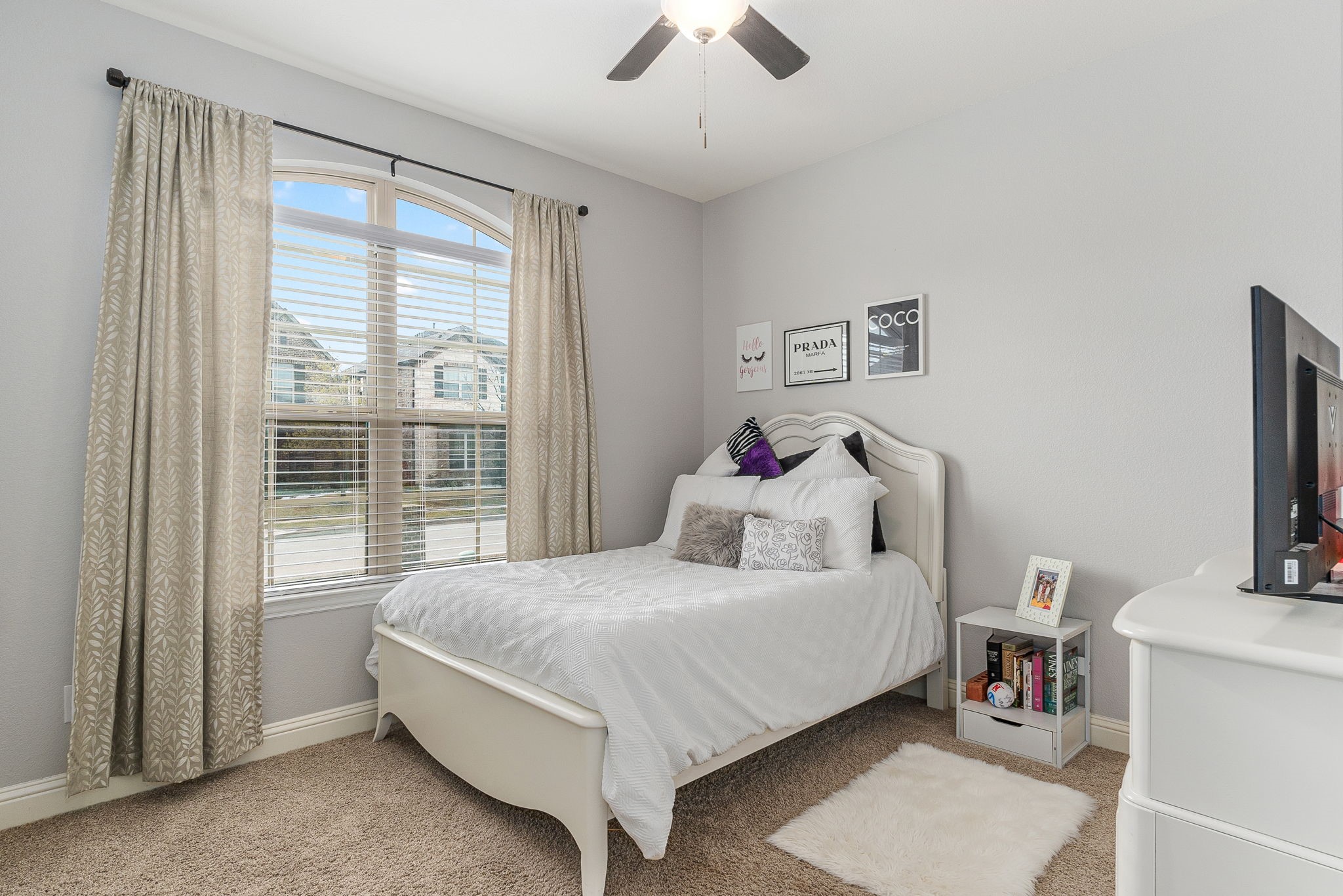 15613 Pioneer Bluff Trail