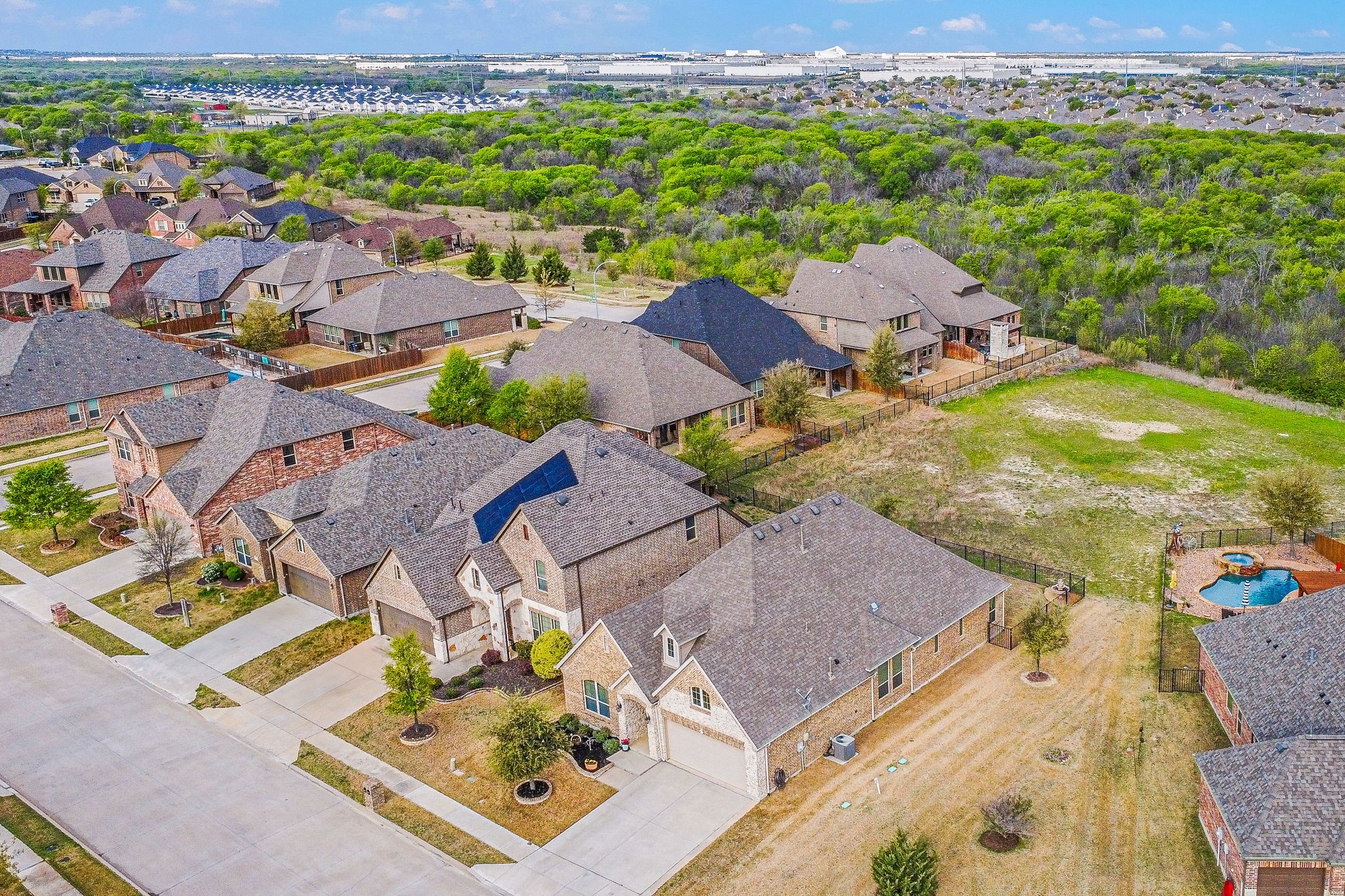 15613 Pioneer Bluff Trail