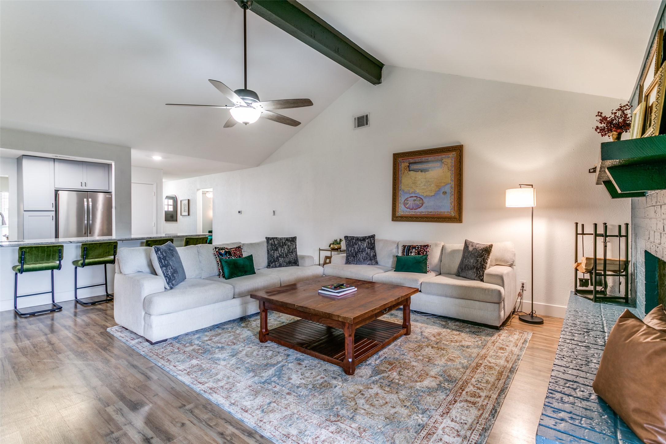 2933 Beachtree Lane