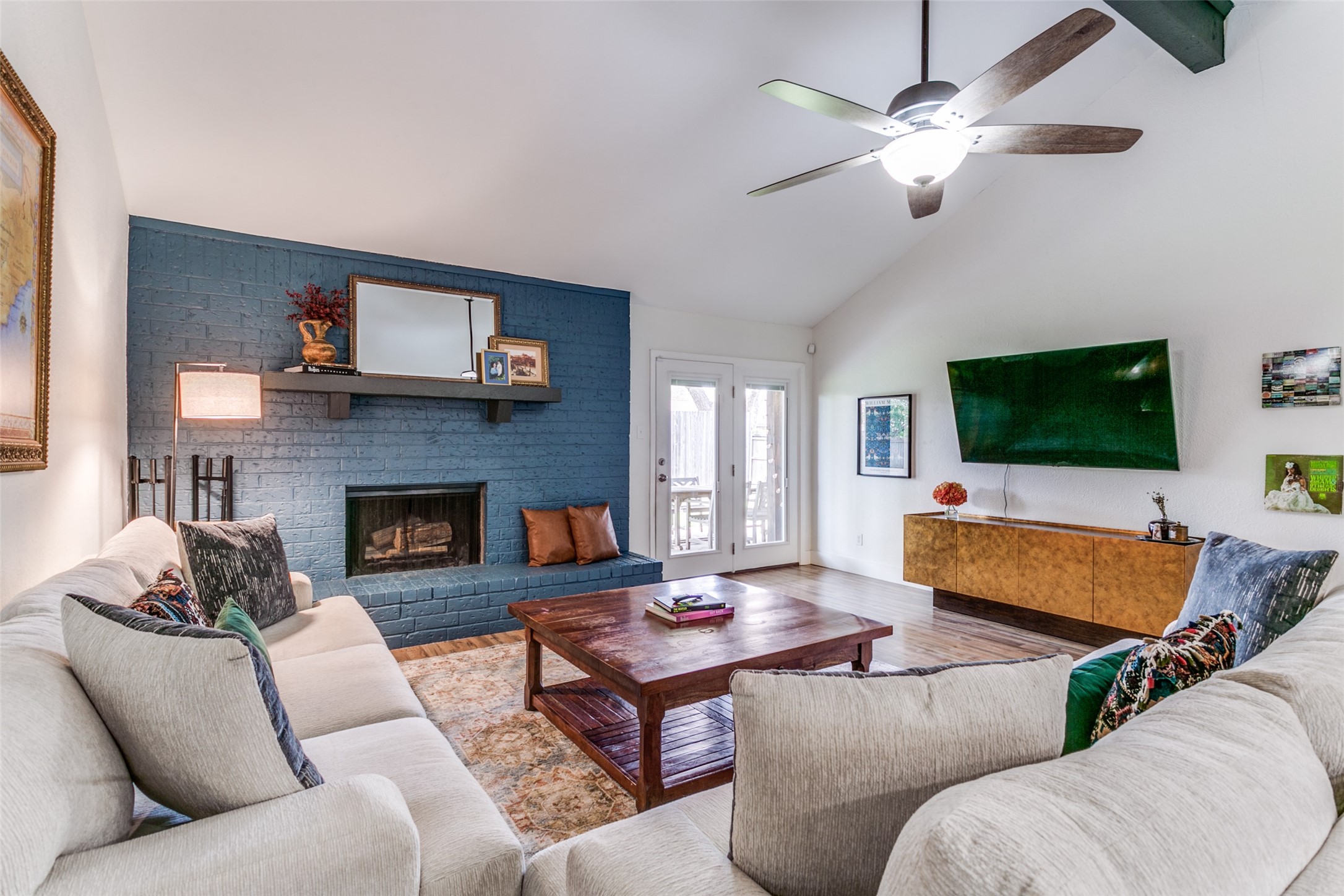2933 Beachtree Lane