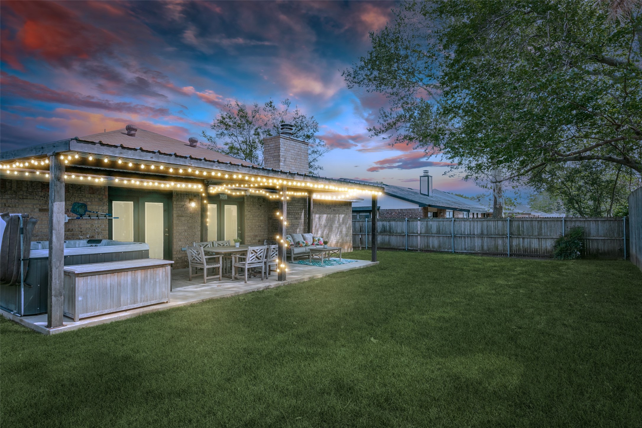 2933 Beachtree Lane