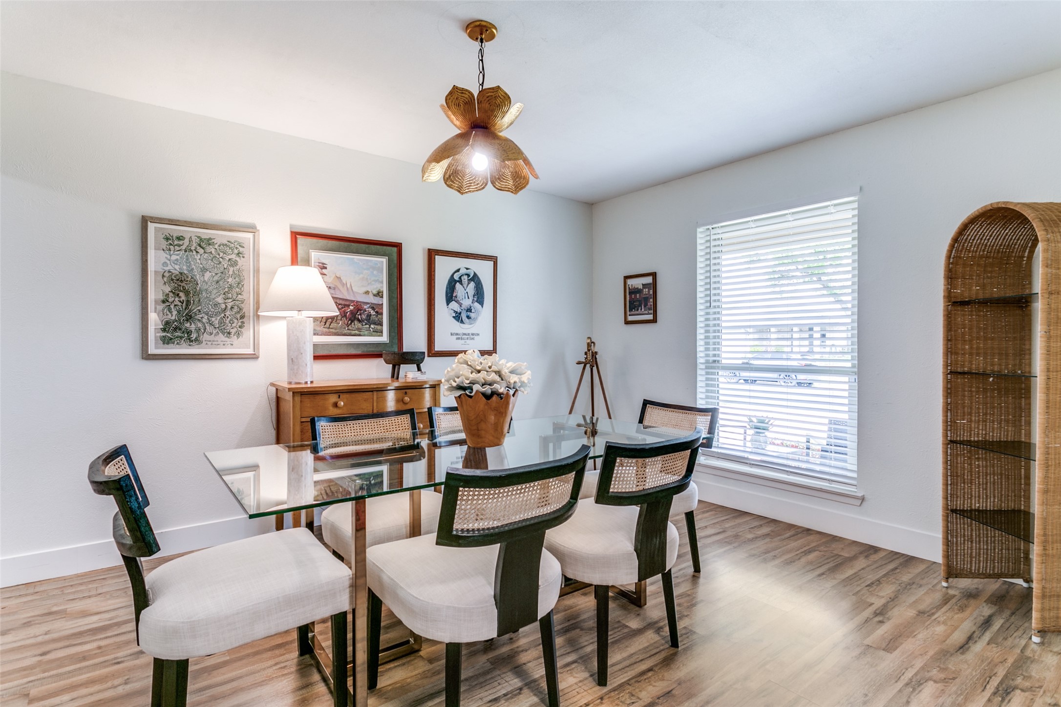 2933 Beachtree Lane