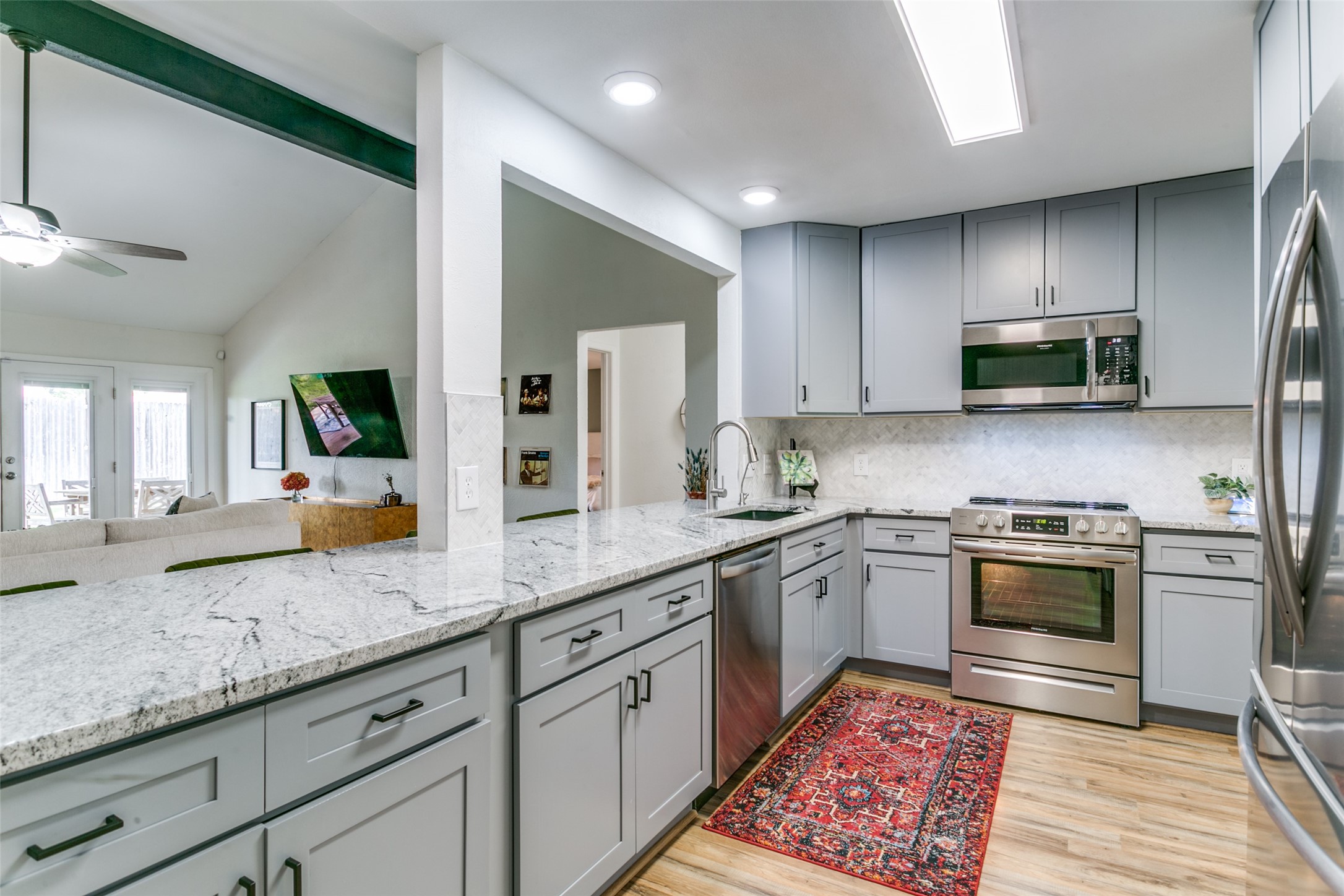 2933 Beachtree Lane