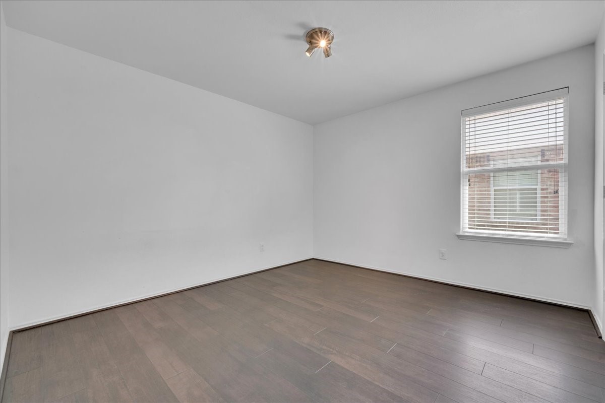706 Cliffmere Drive