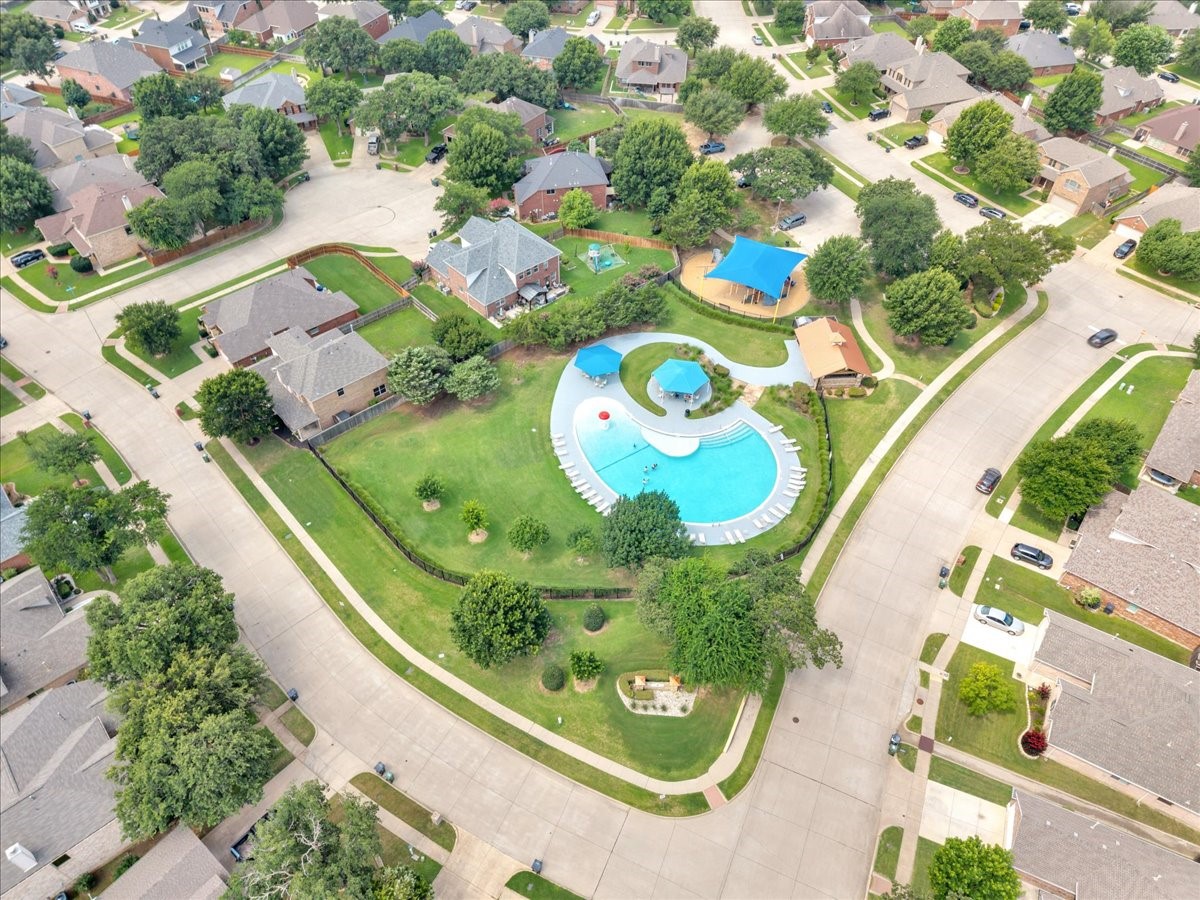 706 Cliffmere Drive