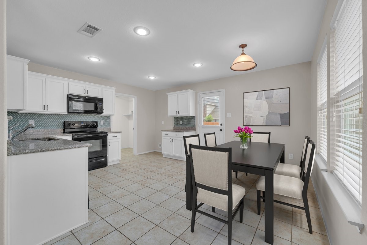 706 Cliffmere Drive