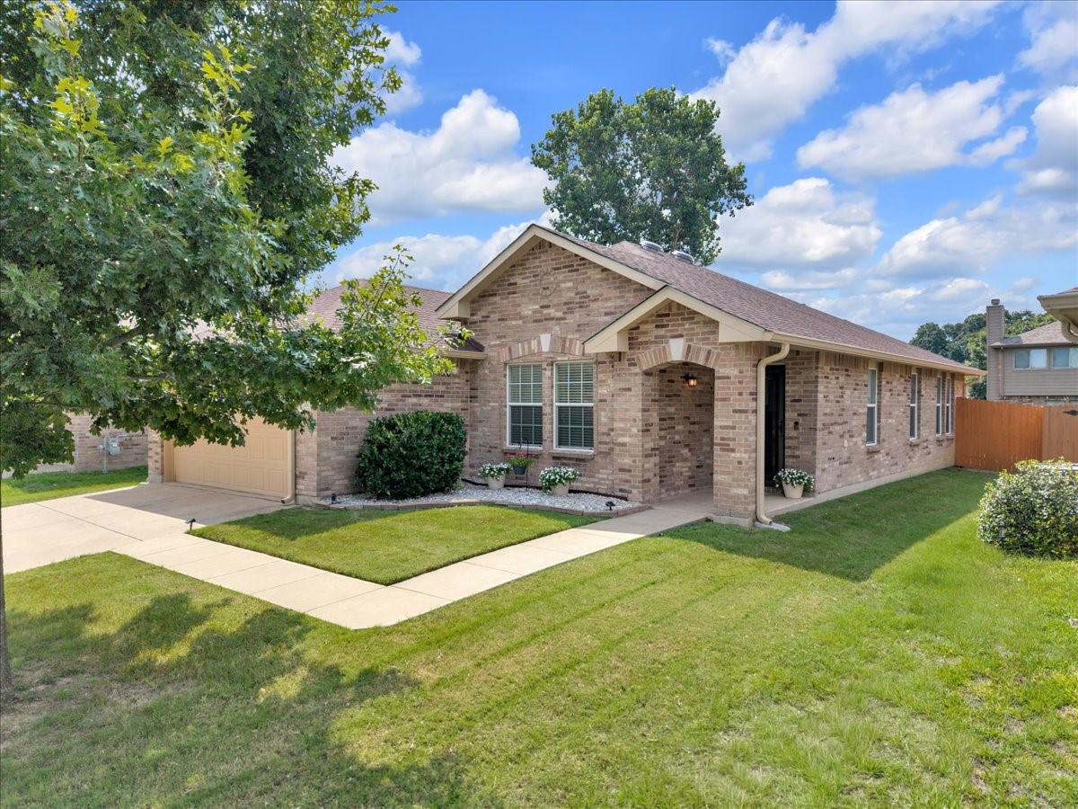 706 Cliffmere Drive