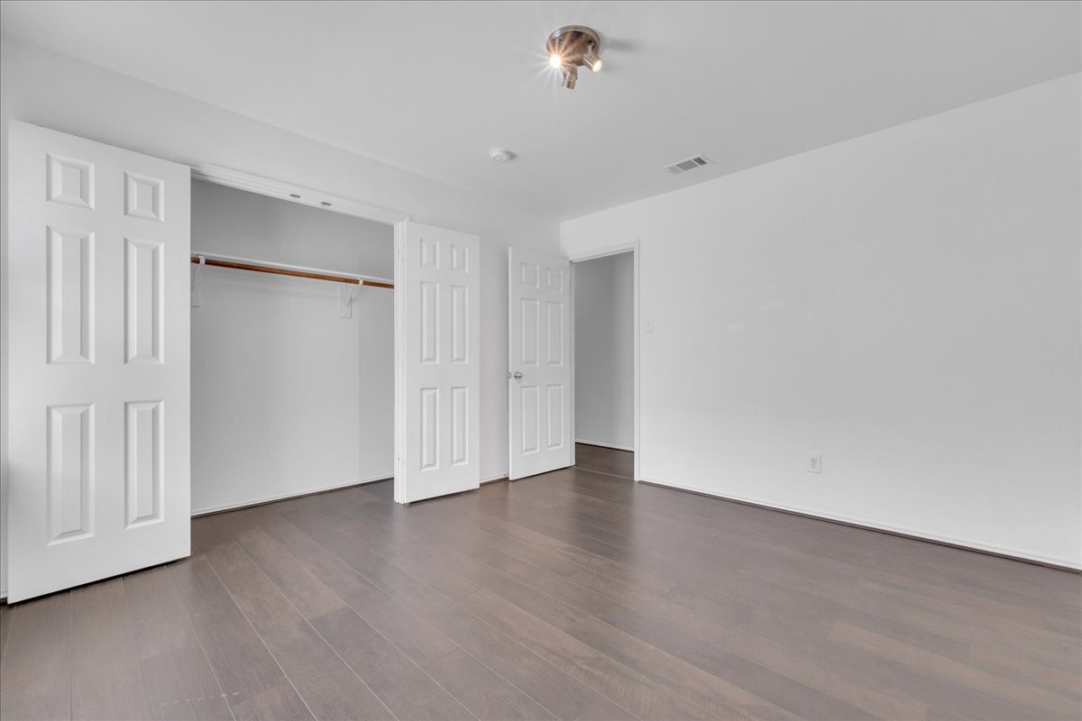 706 Cliffmere Drive
