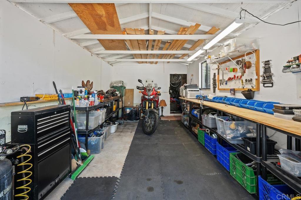 1098 Vale View Drive