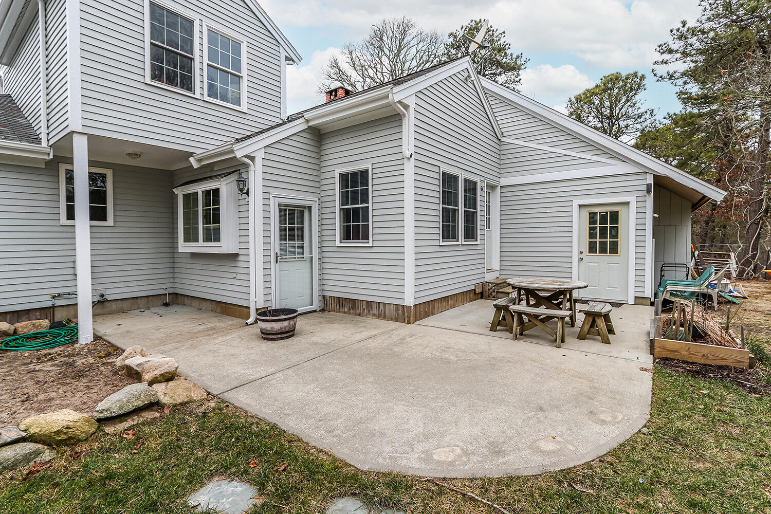 2 Barn House Road