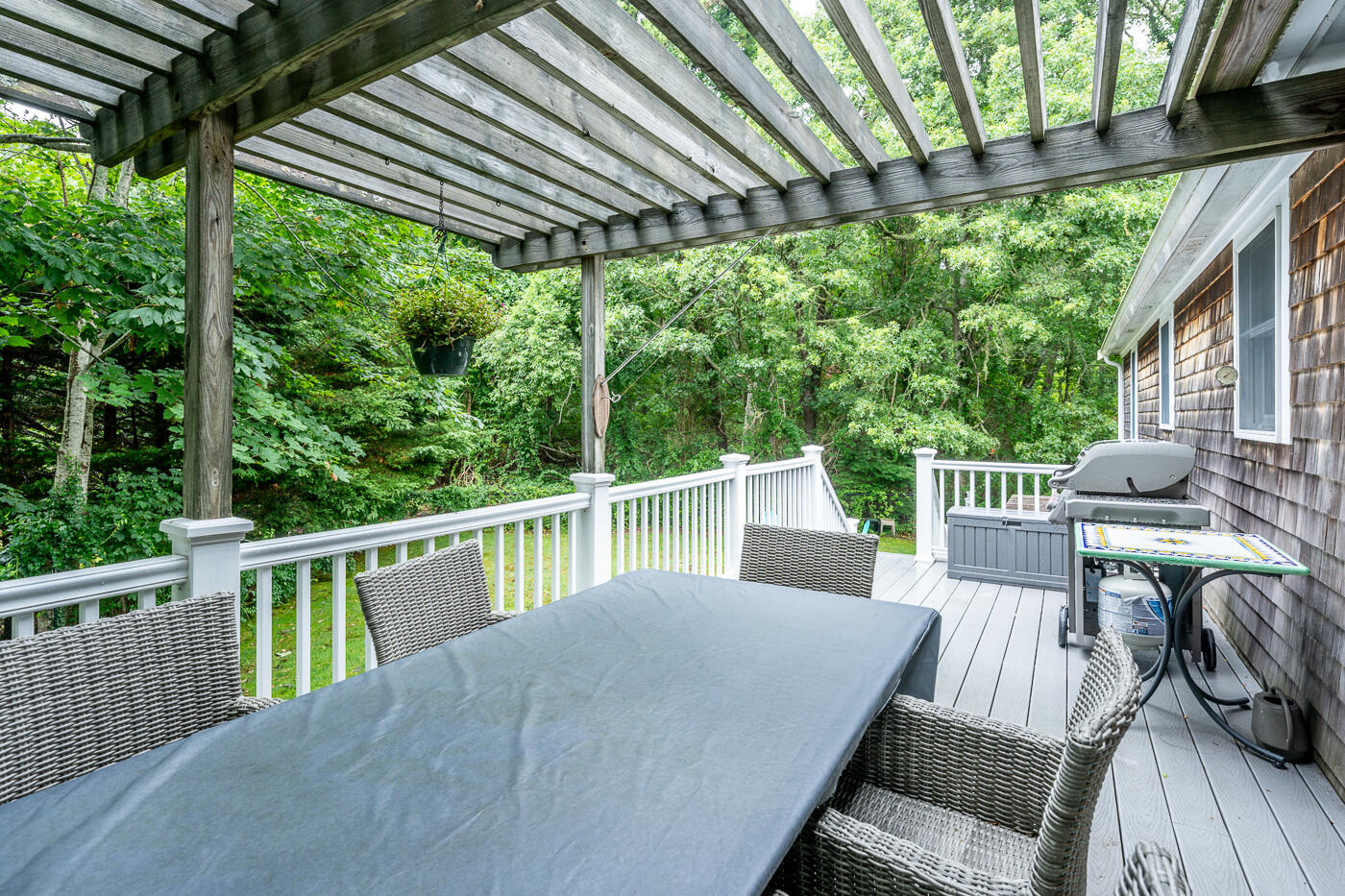 41 Knollwood Drive