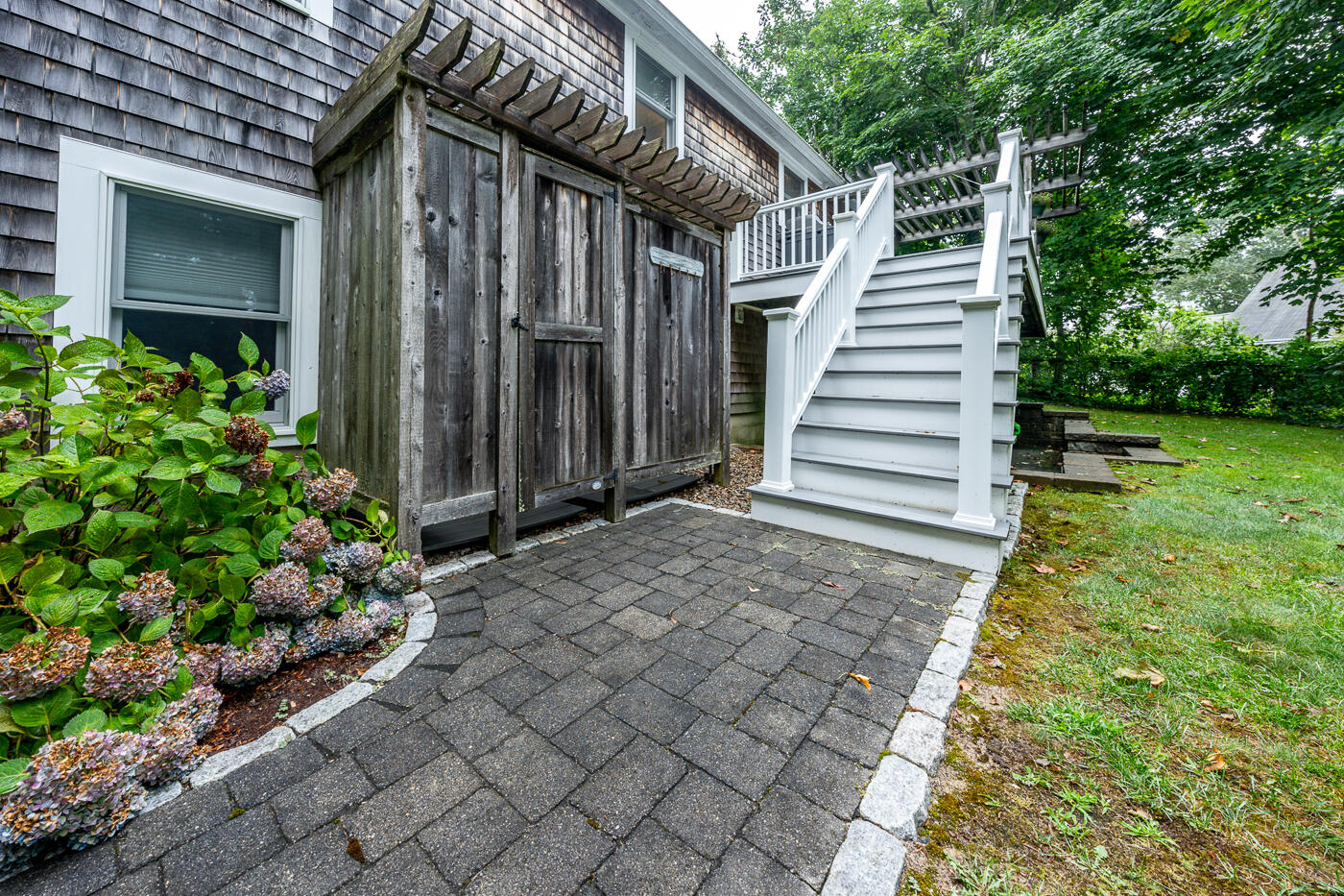 41 Knollwood Drive