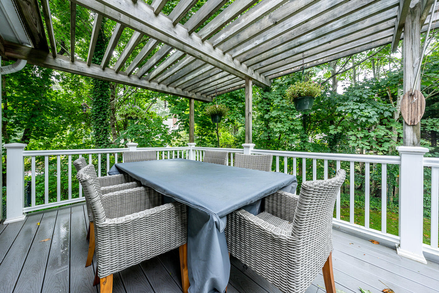 41 Knollwood Drive