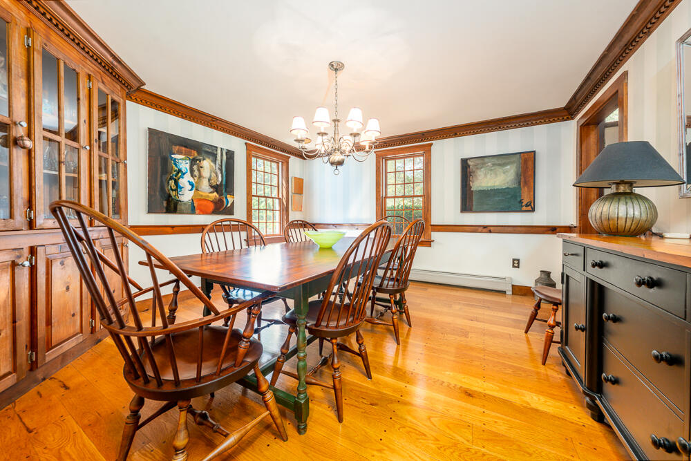 1016 W West Yarmouth Road, Yarmouth Port