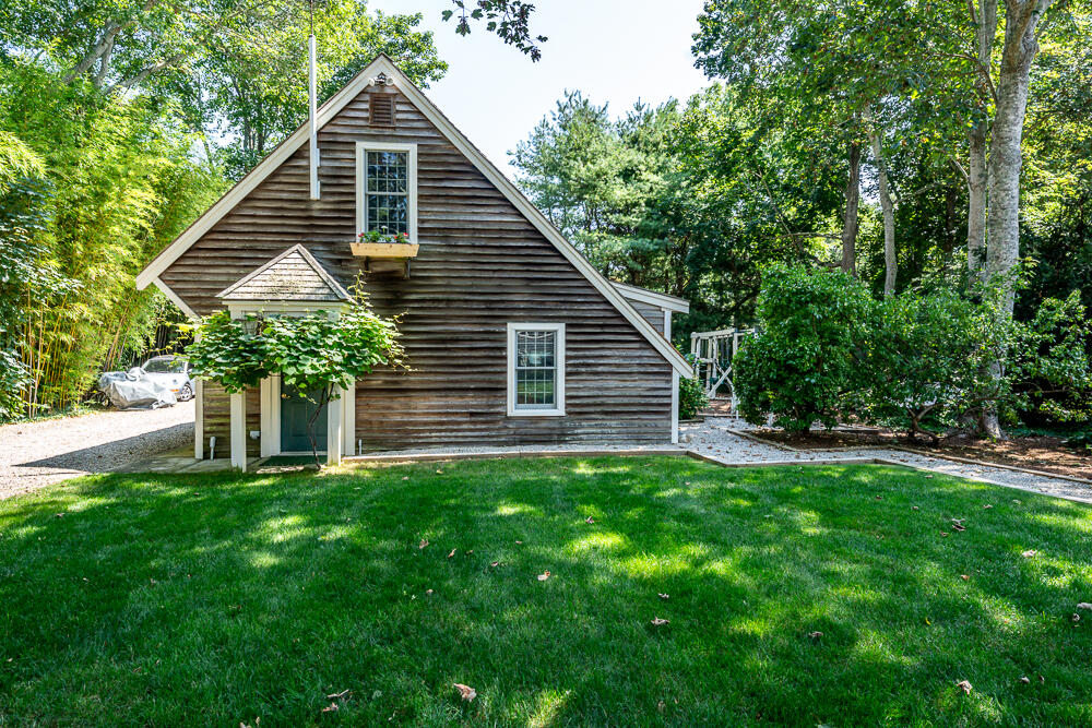 1016 W West Yarmouth Road, Yarmouth Port